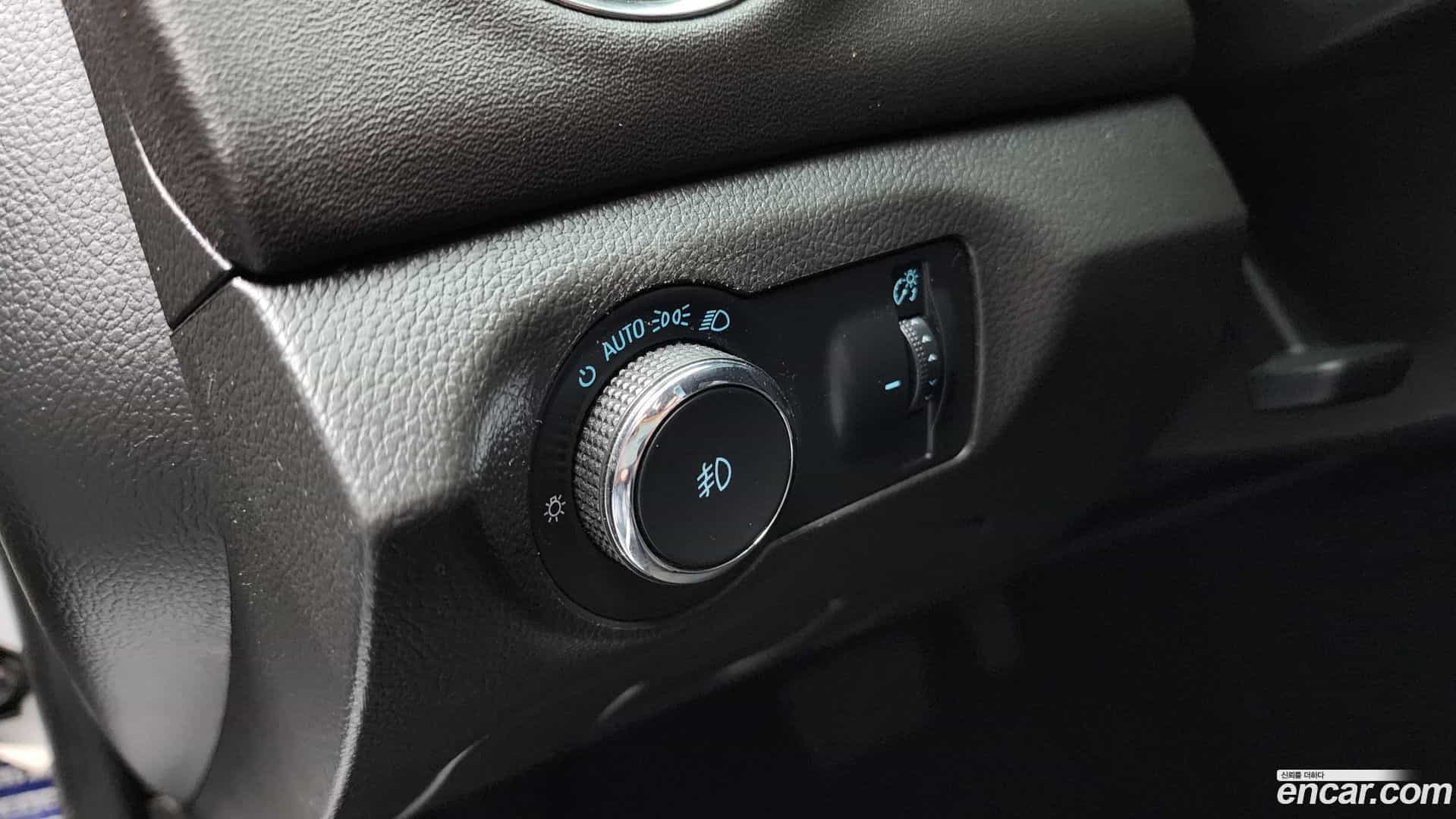 Cruze Chevrolet 2013.11-OPTION-021