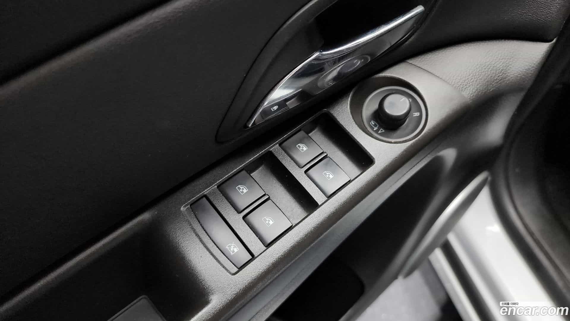 Cruze Chevrolet 2013.11-OPTION-023