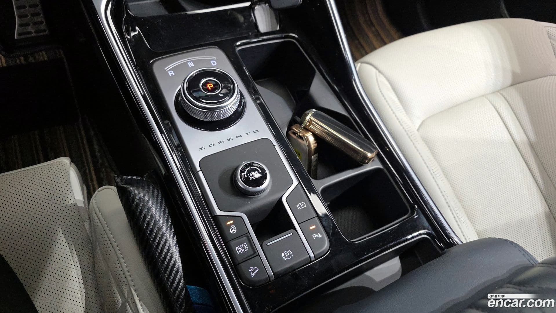 Main__Slider__Photo:Sorento Kia 2021.8-8