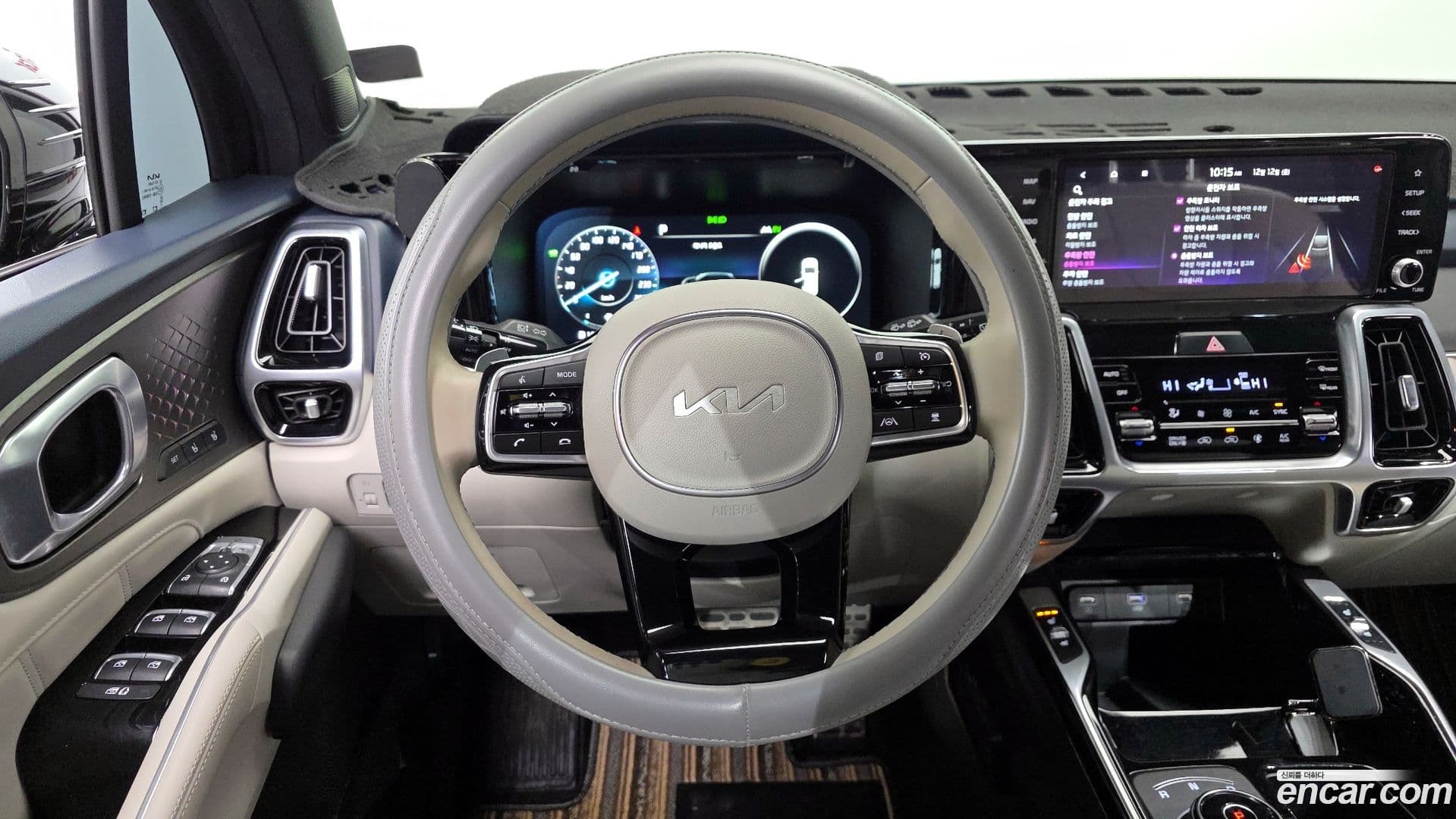 Main__Slider__Photo:Sorento Kia 2021.8-12