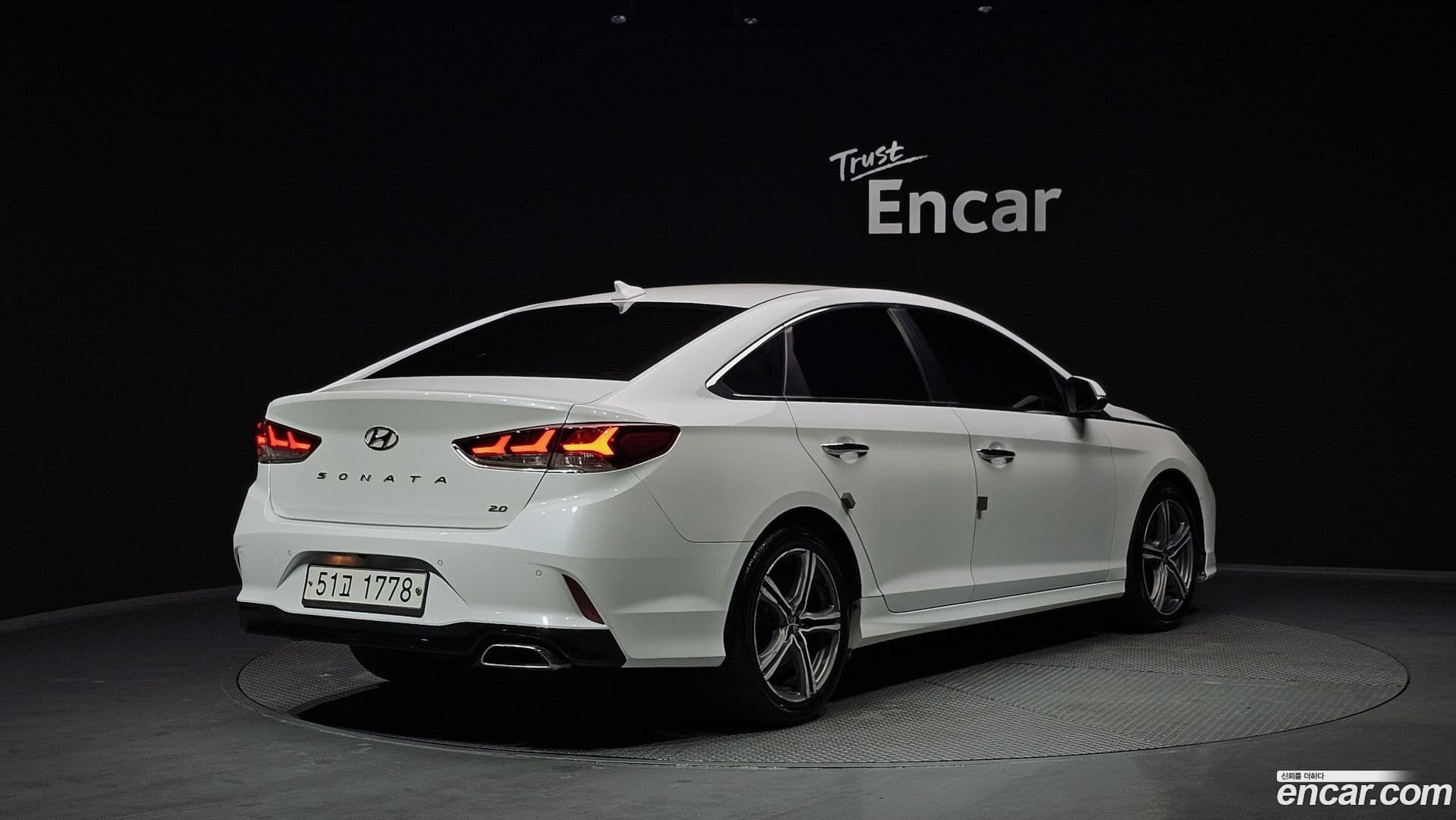 Main__Slider__Photo:Sonata Hyundai 2017.4-1