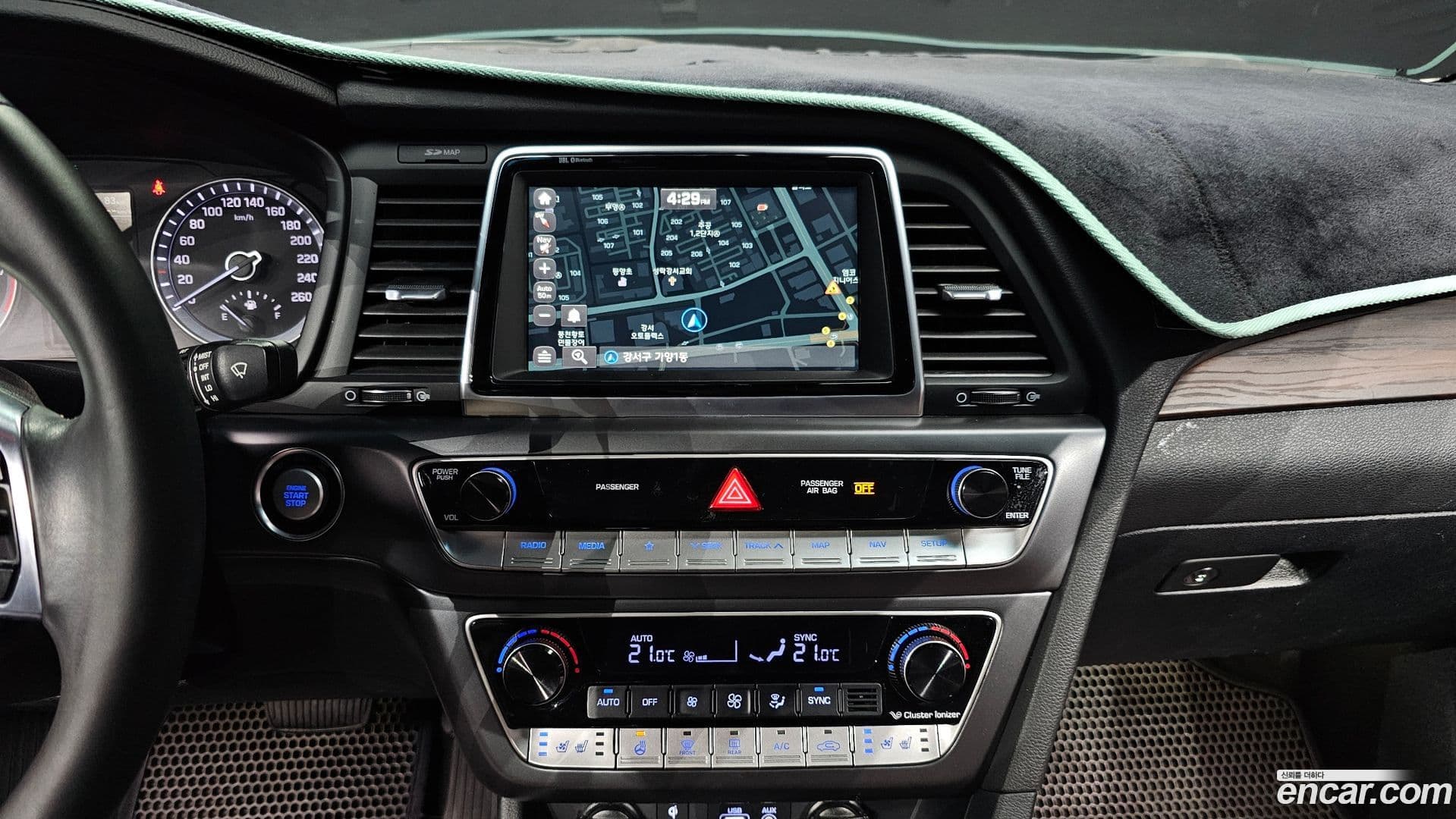 Main__Slider__Photo:Sonata Hyundai 2017.4-13