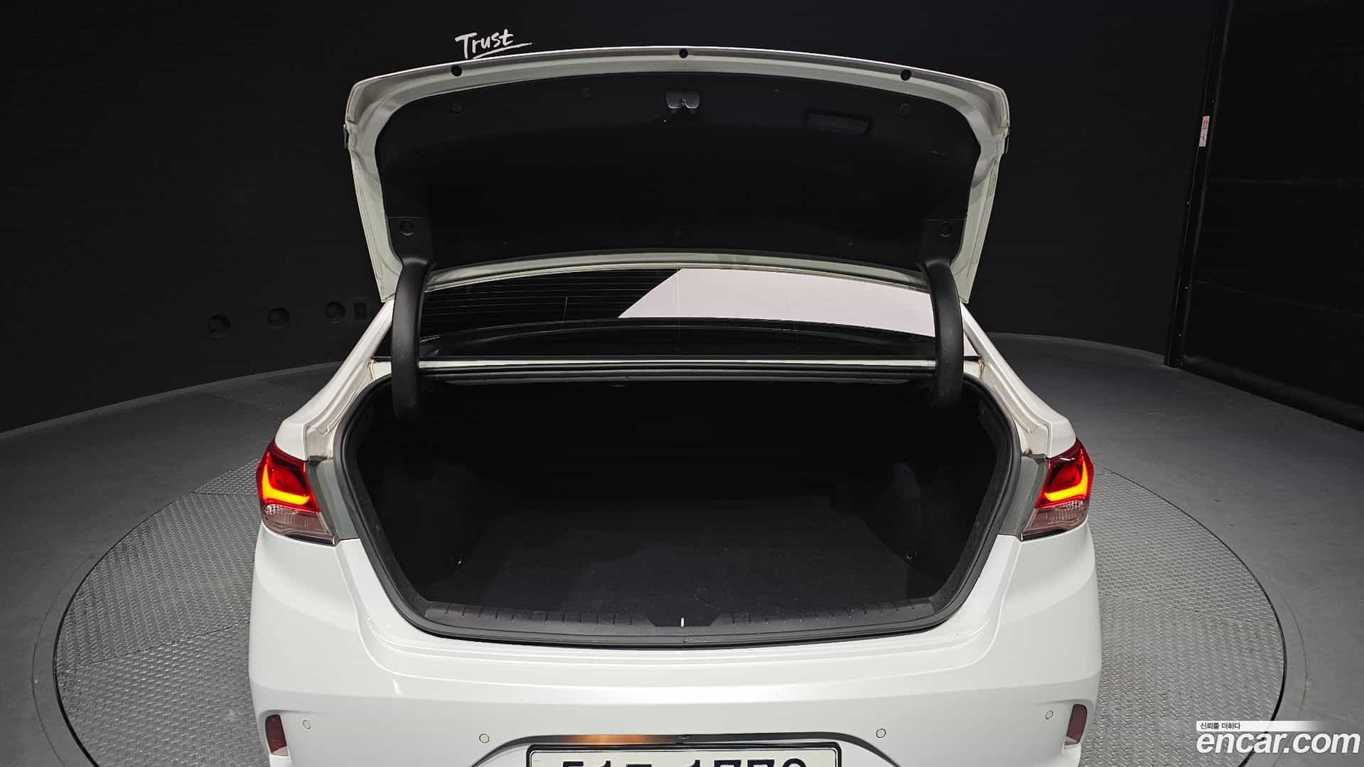 Sonata Hyundai 2017.4-OPTION-024