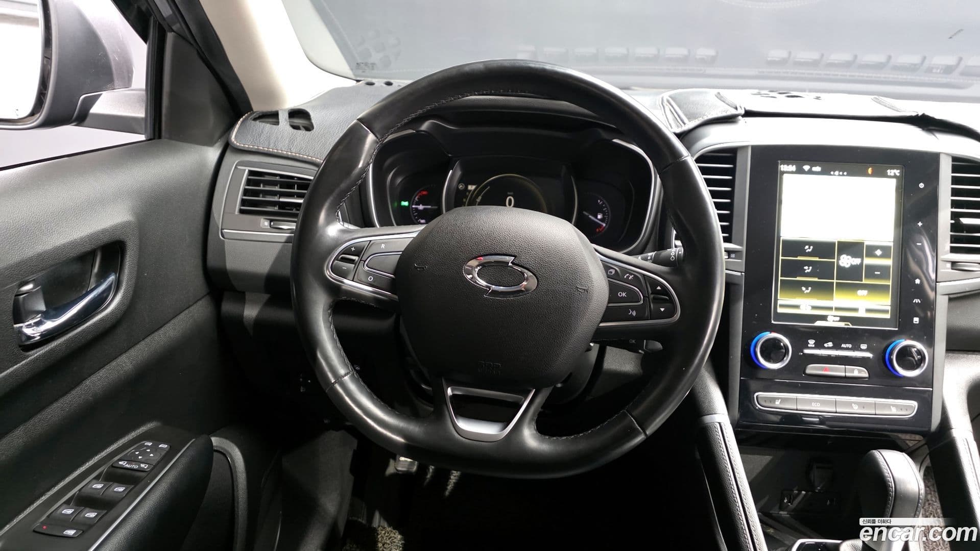 Main__Slider__Photo:QM6 Renault Korea 2021.3-12