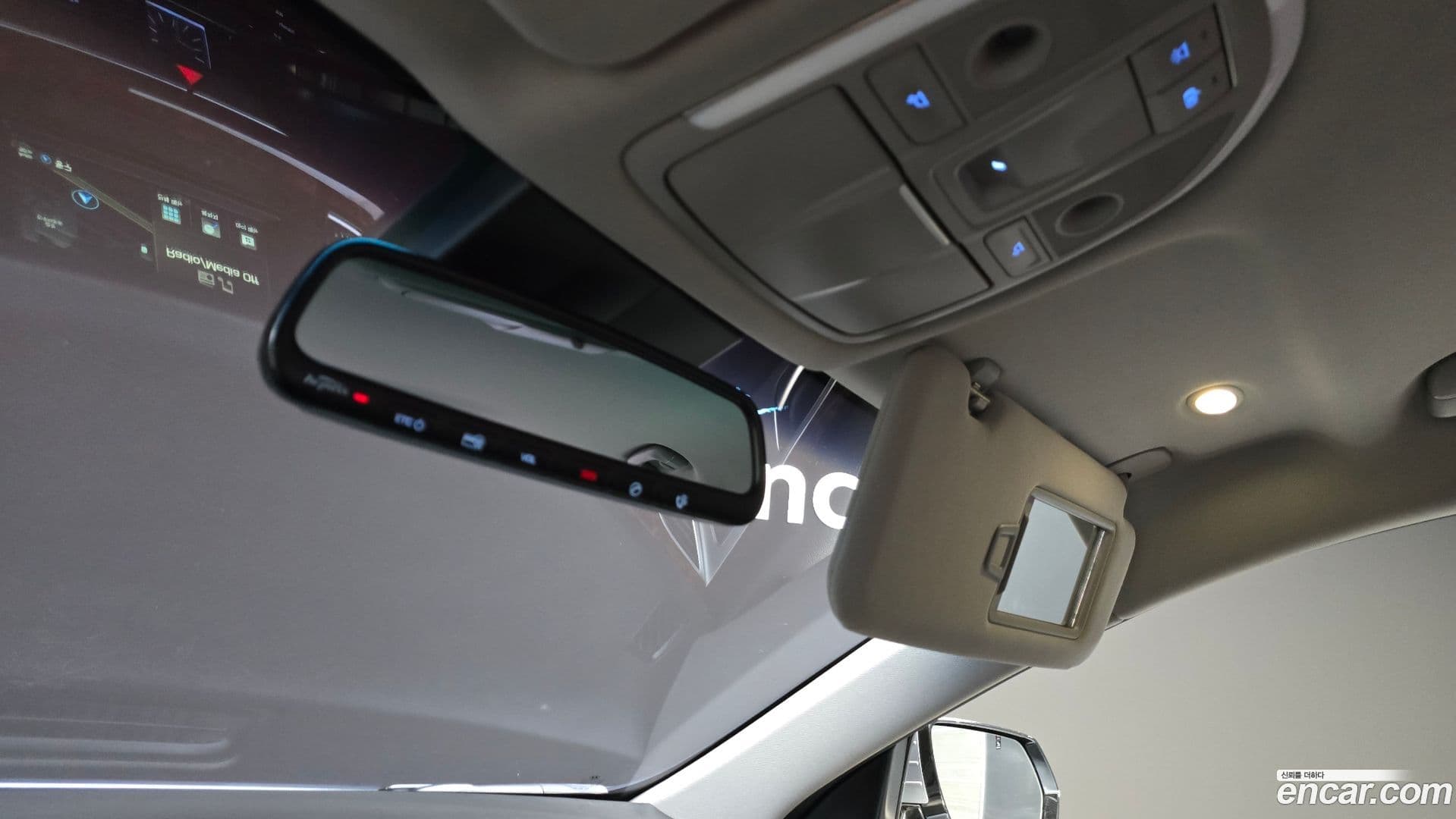 Main__Slider__Photo:Genesis Hyundai 2015.3-19