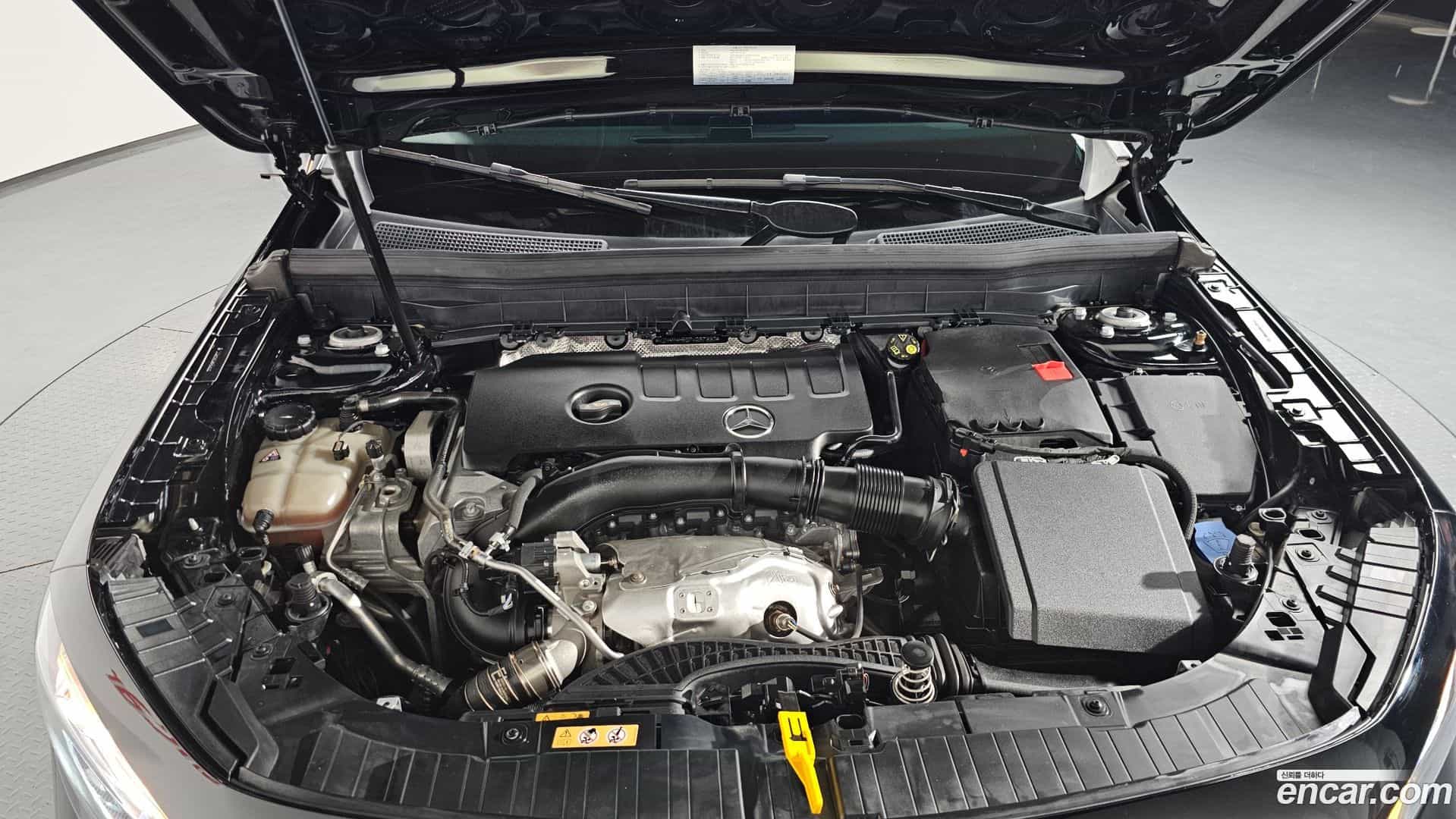 GLB-Class Mercedes-Benz 2022.11-INNER-006