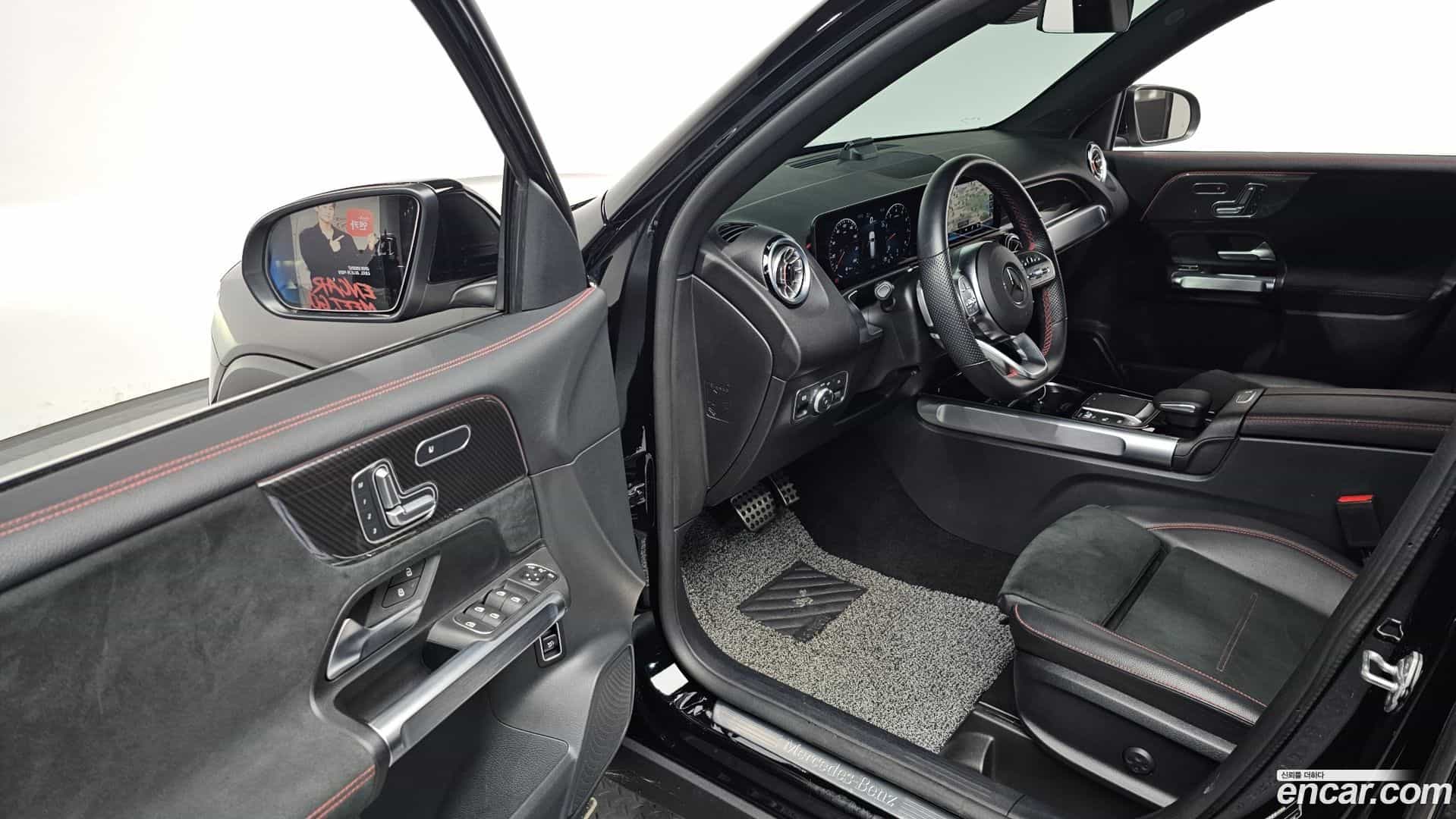 GLB-Class Mercedes-Benz 2022.11-OPTION-015