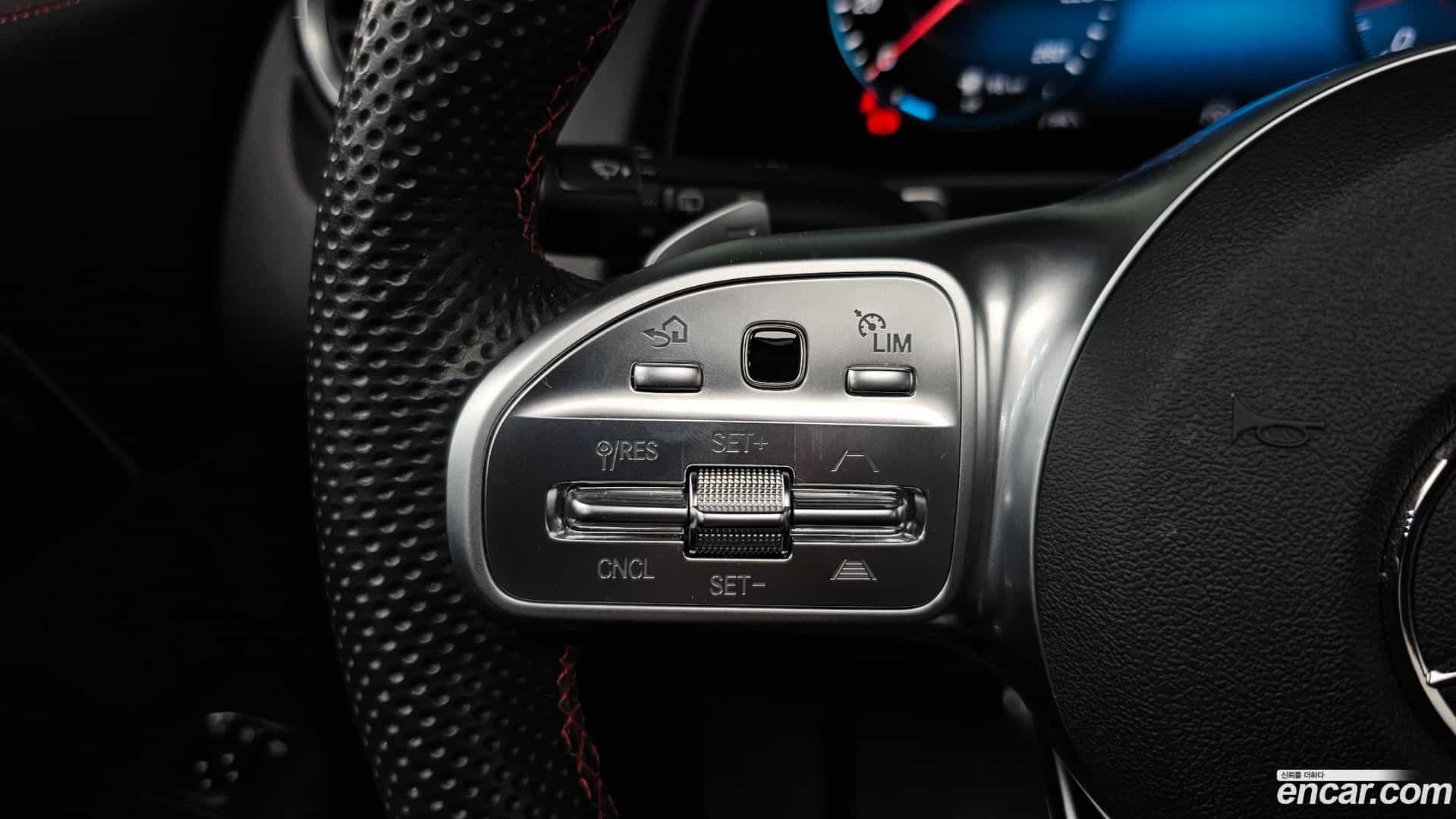 GLB-Class Mercedes-Benz 2022.11-OPTION-021