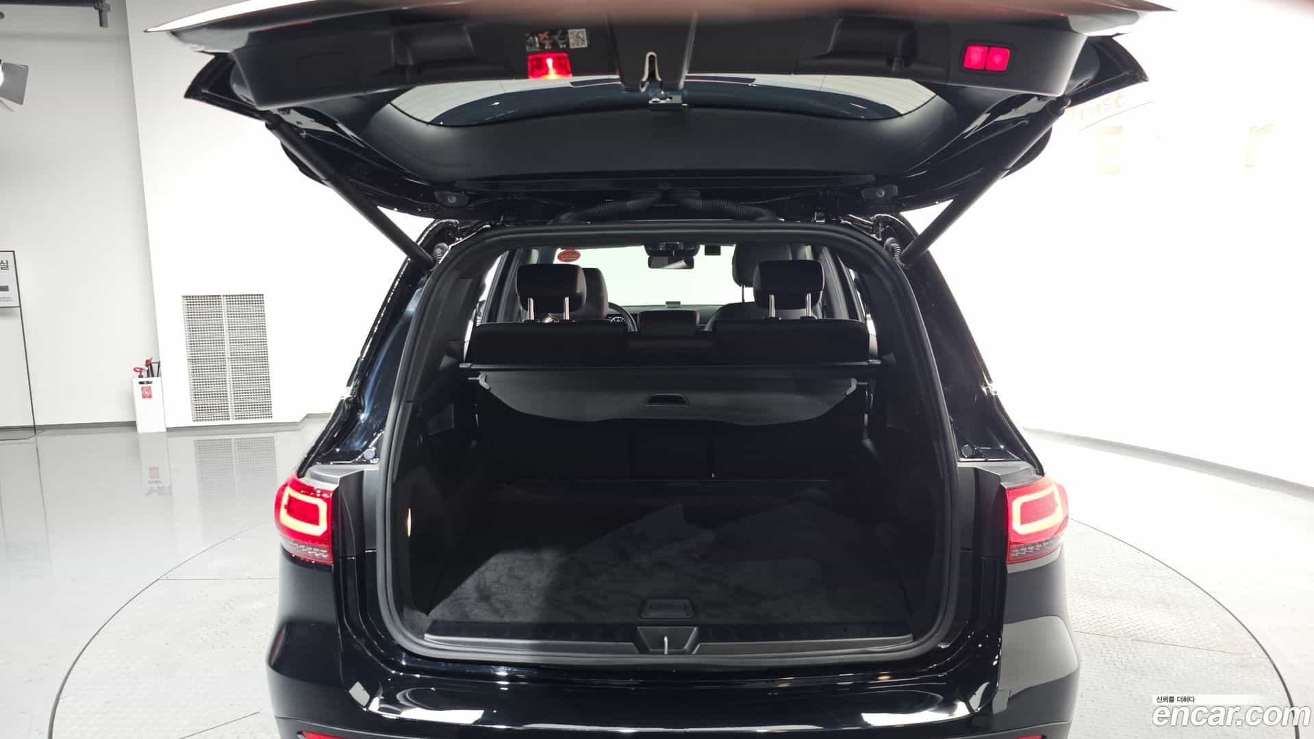 GLB-Class Mercedes-Benz 2022.11-OPTION-024