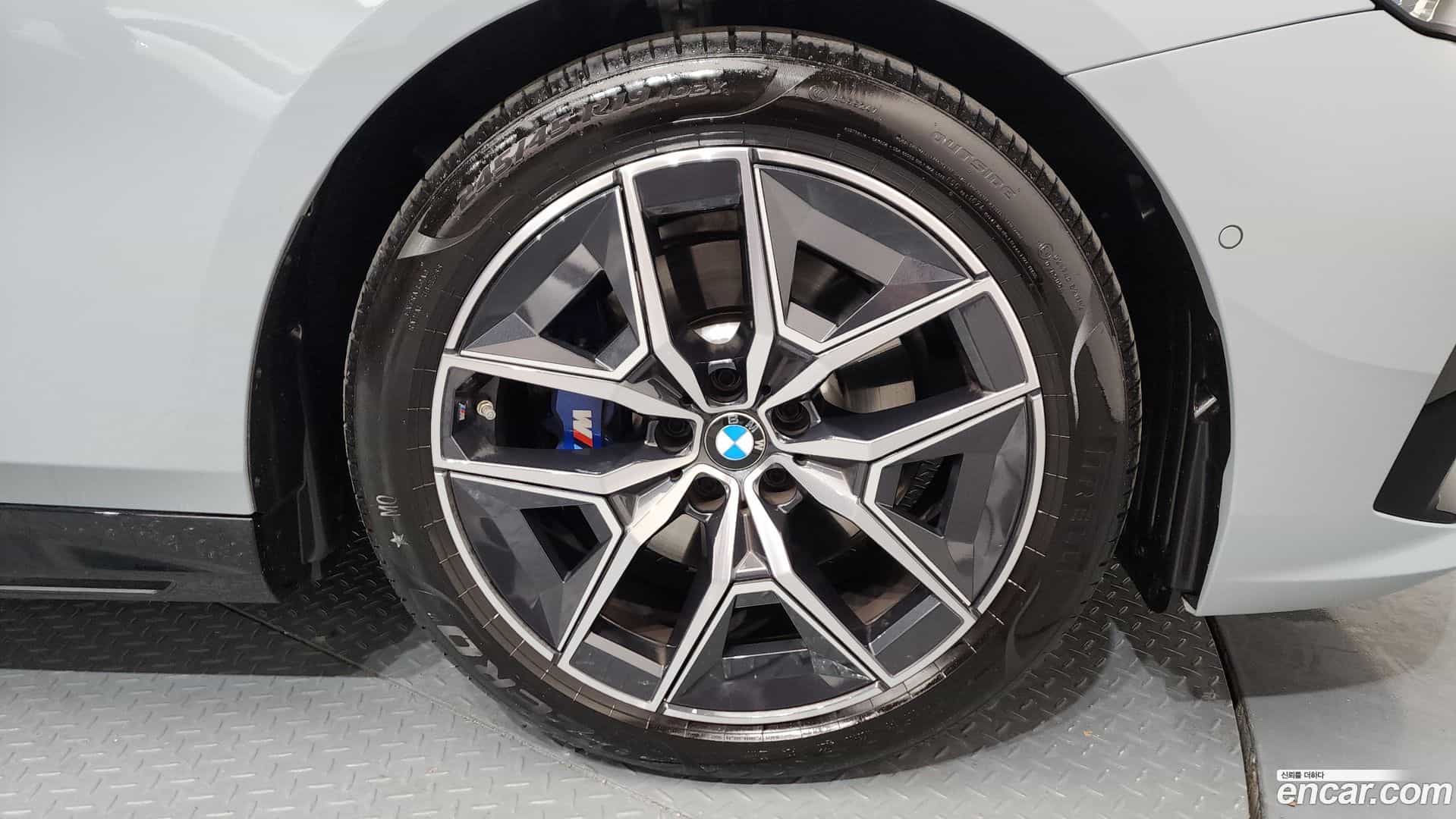 5-Series BMW 2024.3-OUTER-005