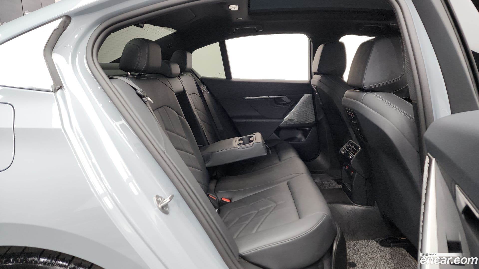 Main__Slider__Photo:5-Series BMW 2024.3-11