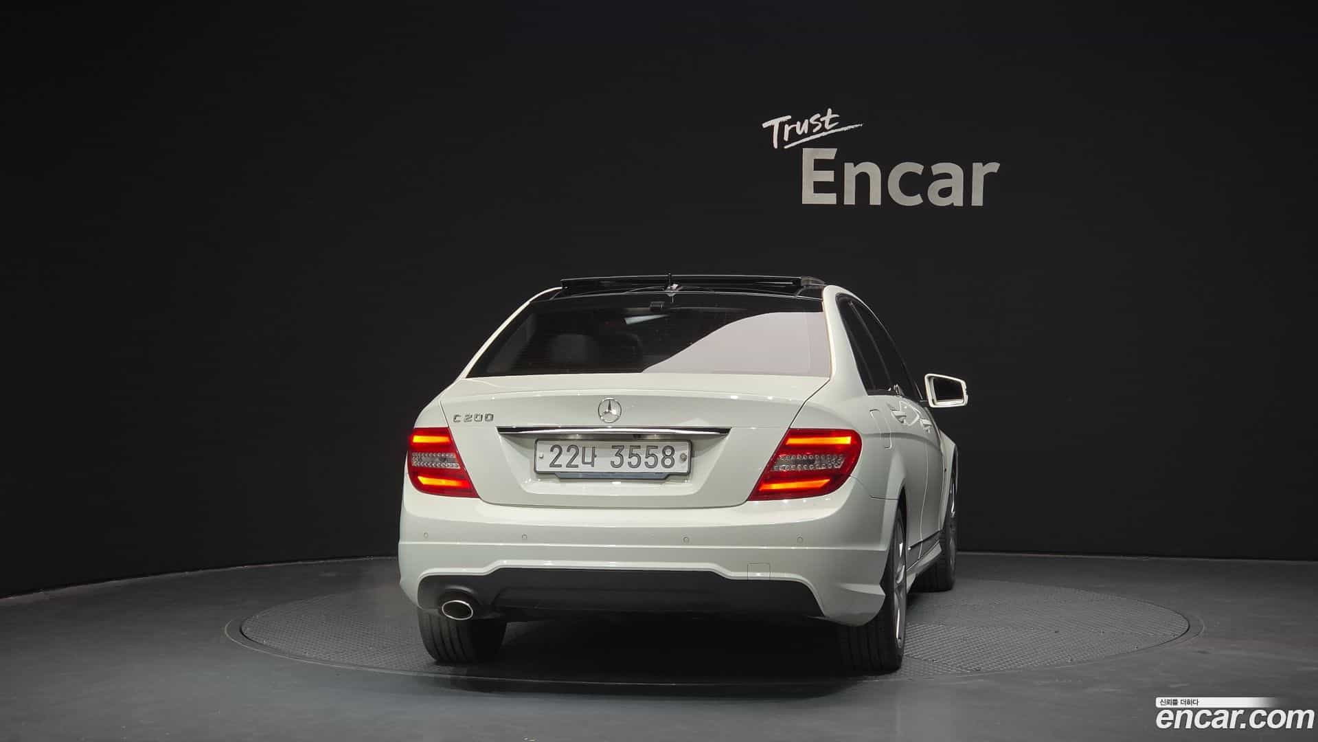 C-Class Mercedes-Benz 2011.6-OUTER-004