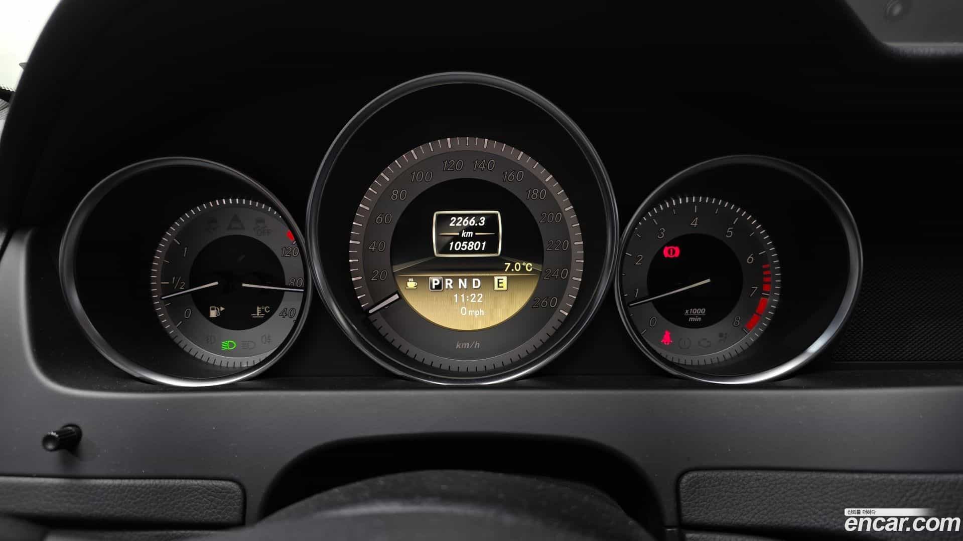 C-Class Mercedes-Benz 2011.6-INNER-008