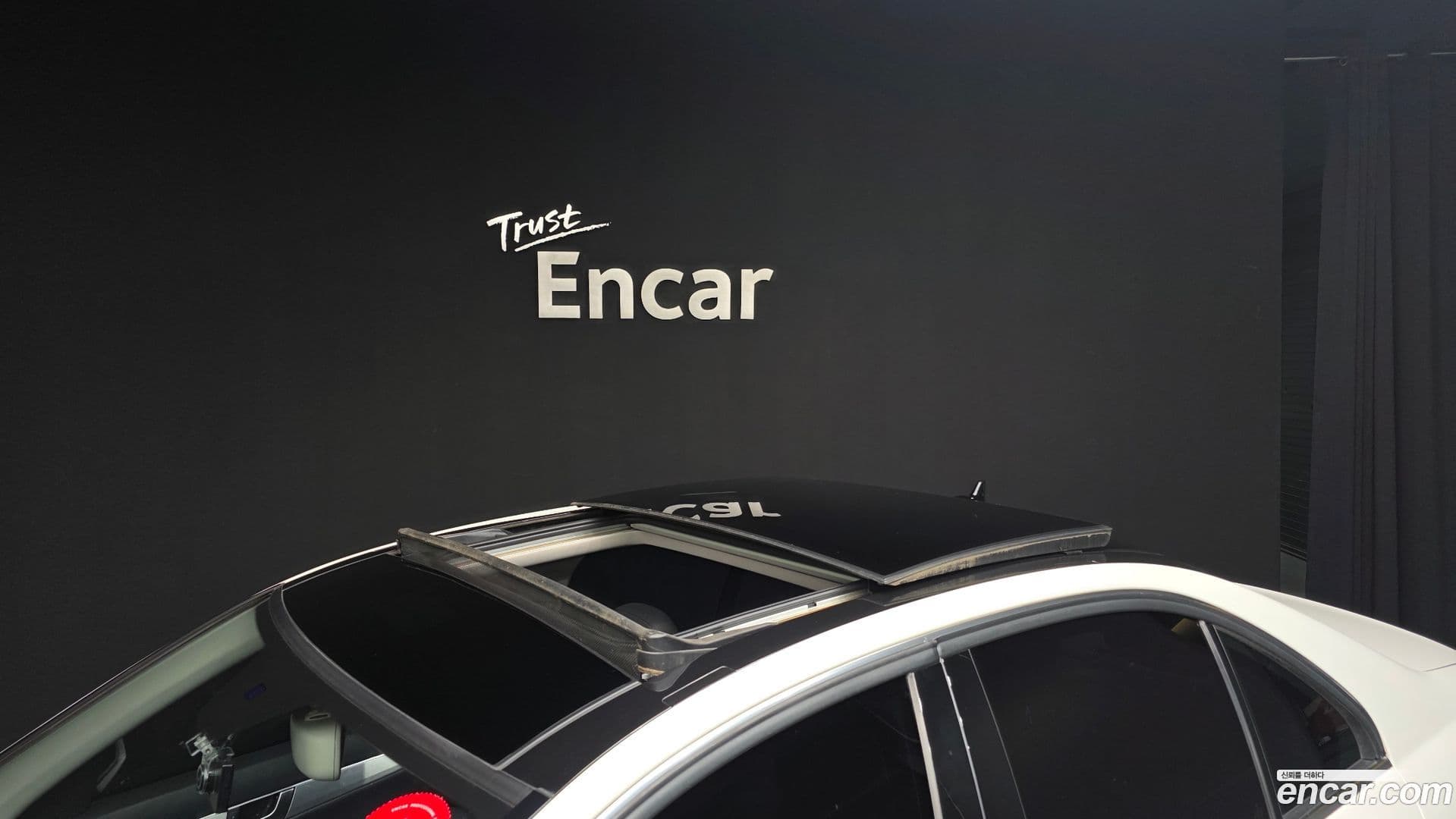 Main__Slider__Photo:C-Class Mercedes-Benz 2011.6-19