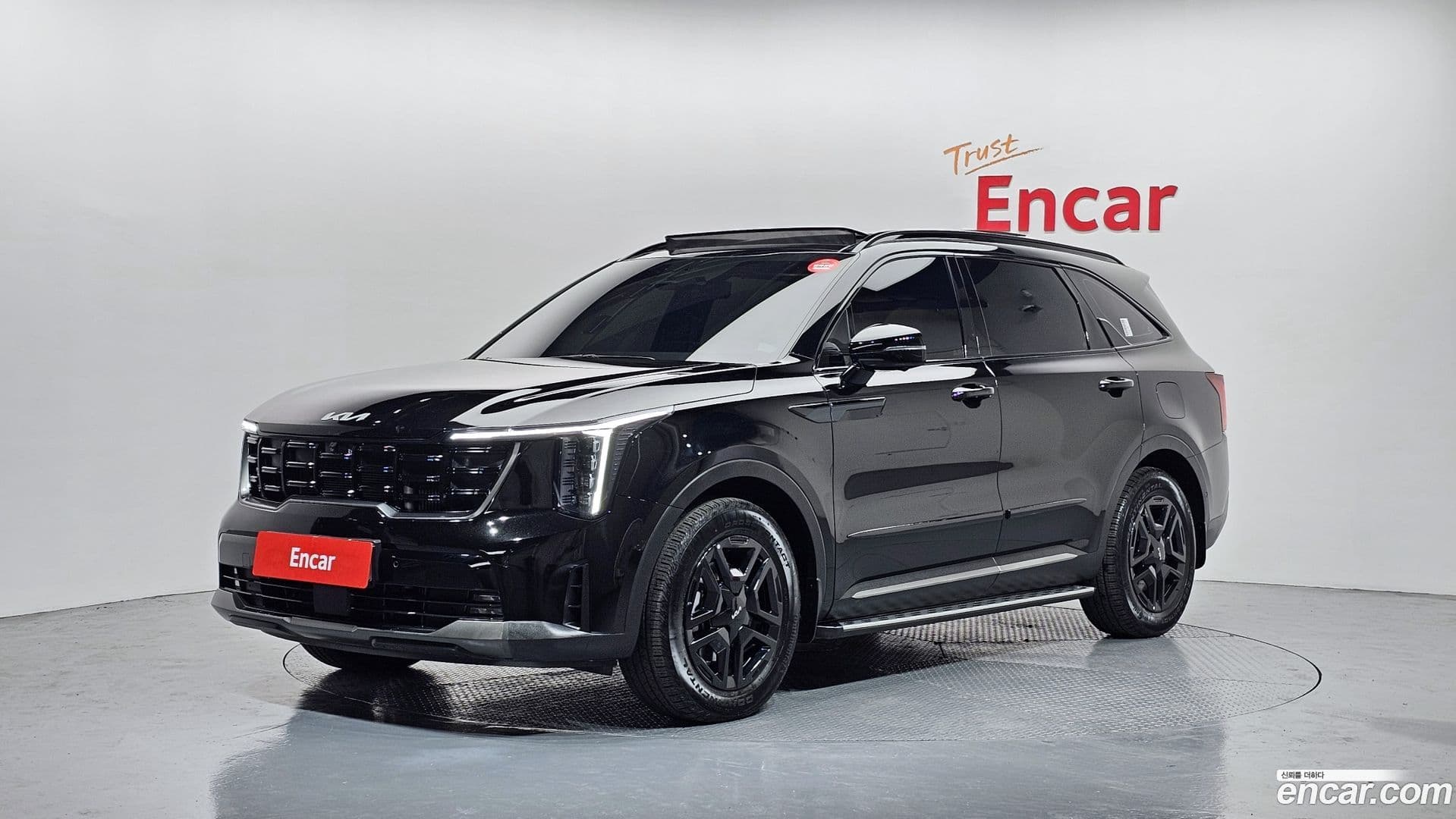 Main__Slider__Photo:Sorento Kia 2023.9-0