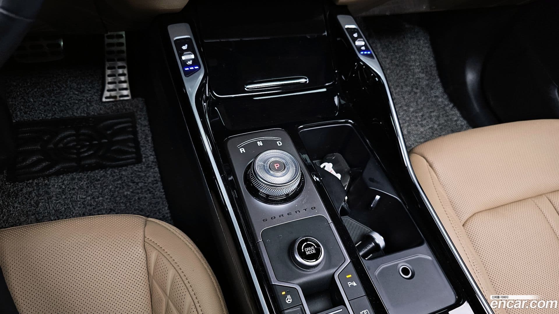 Main__Slider__Photo:Sorento Kia 2023.9-8