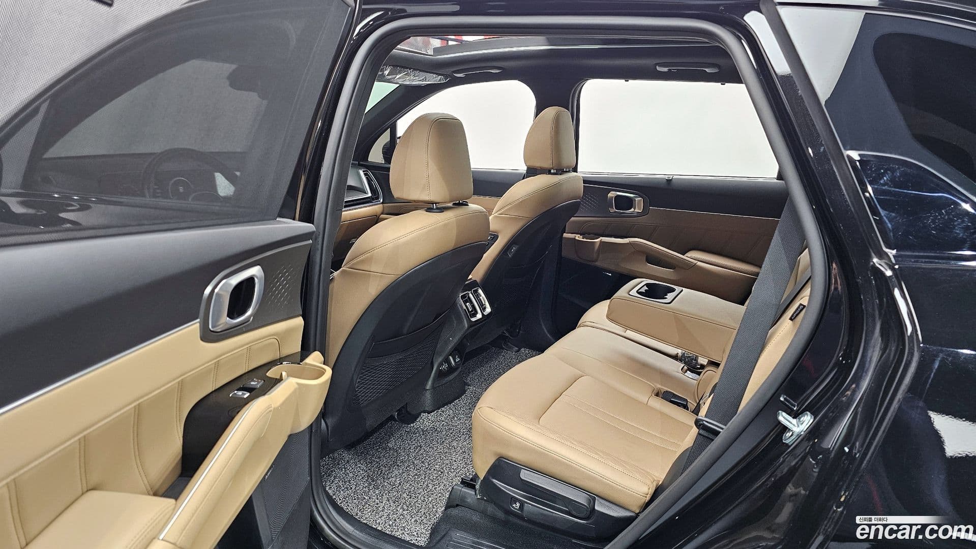 Main__Slider__Photo:Sorento Kia 2023.9-10