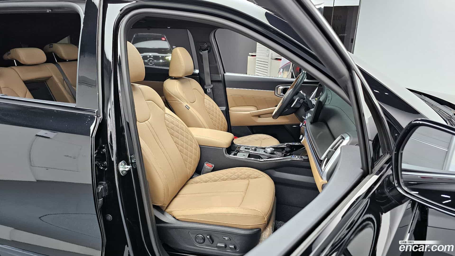 Sorento Kia 2023.9-OPTION-016