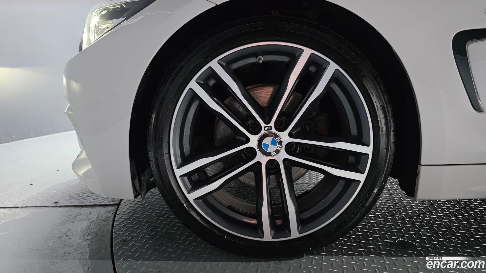 Main__Slider__Photo:4-Series BMW 2018.4-4