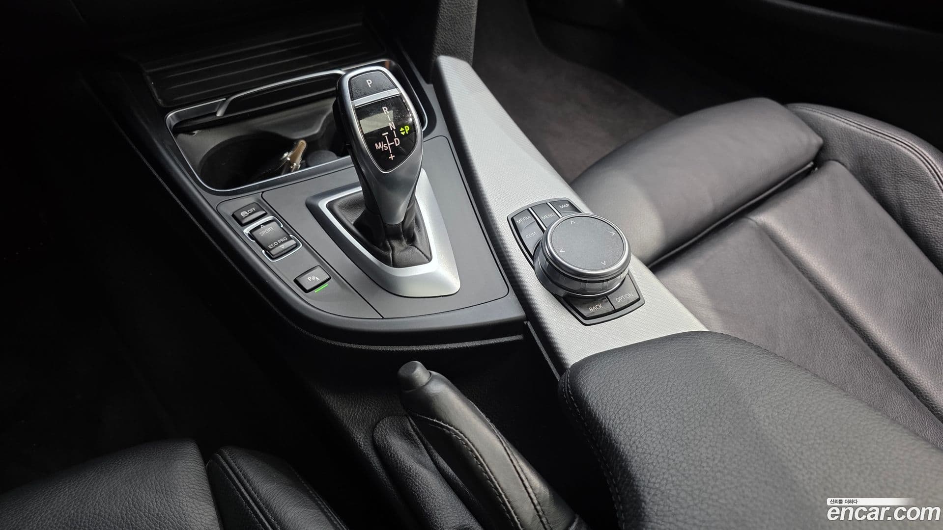 Main__Slider__Photo:4-Series BMW 2018.4-8