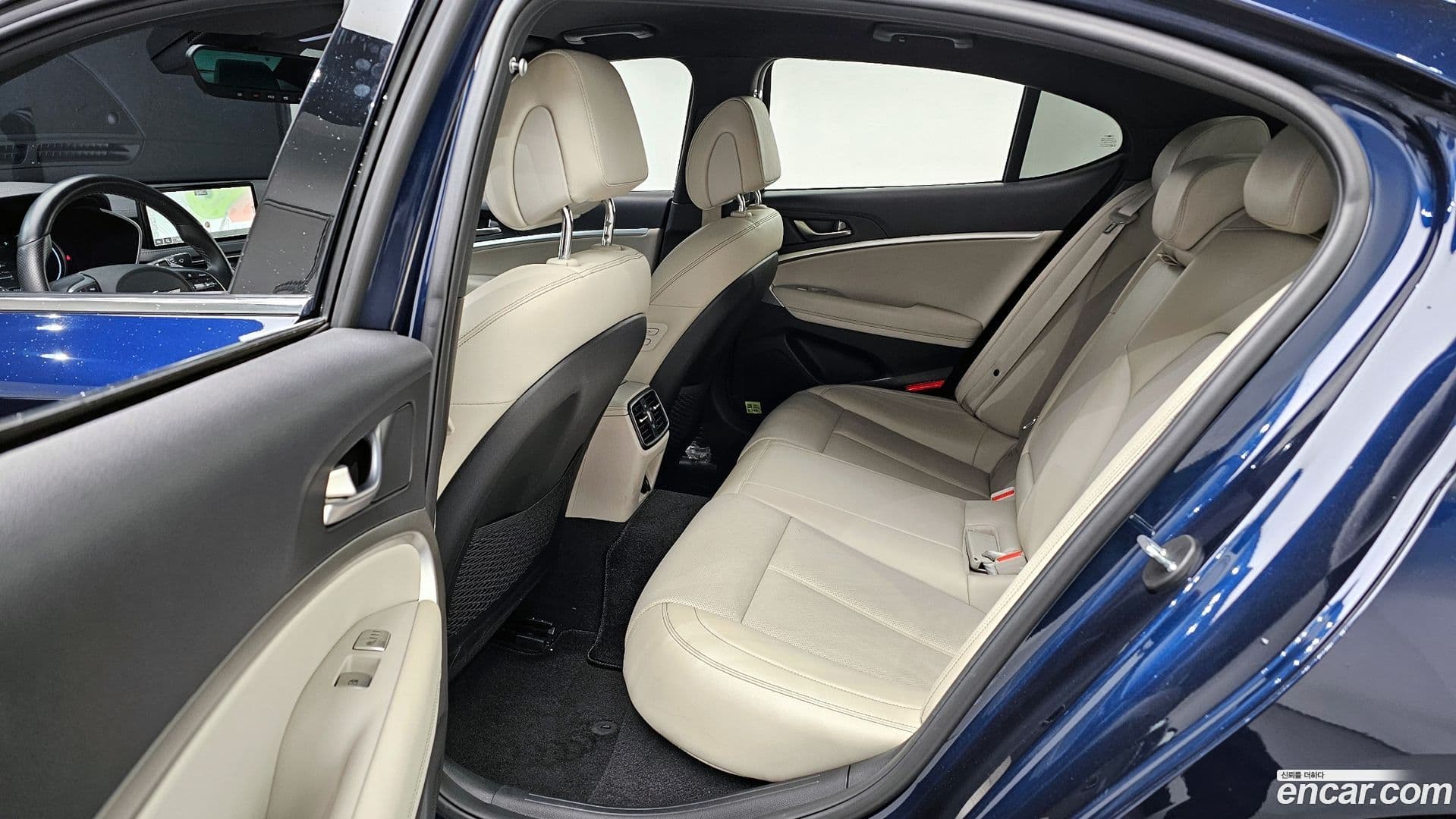 Main__Slider__Photo:G70 Genesis 2021.2-12