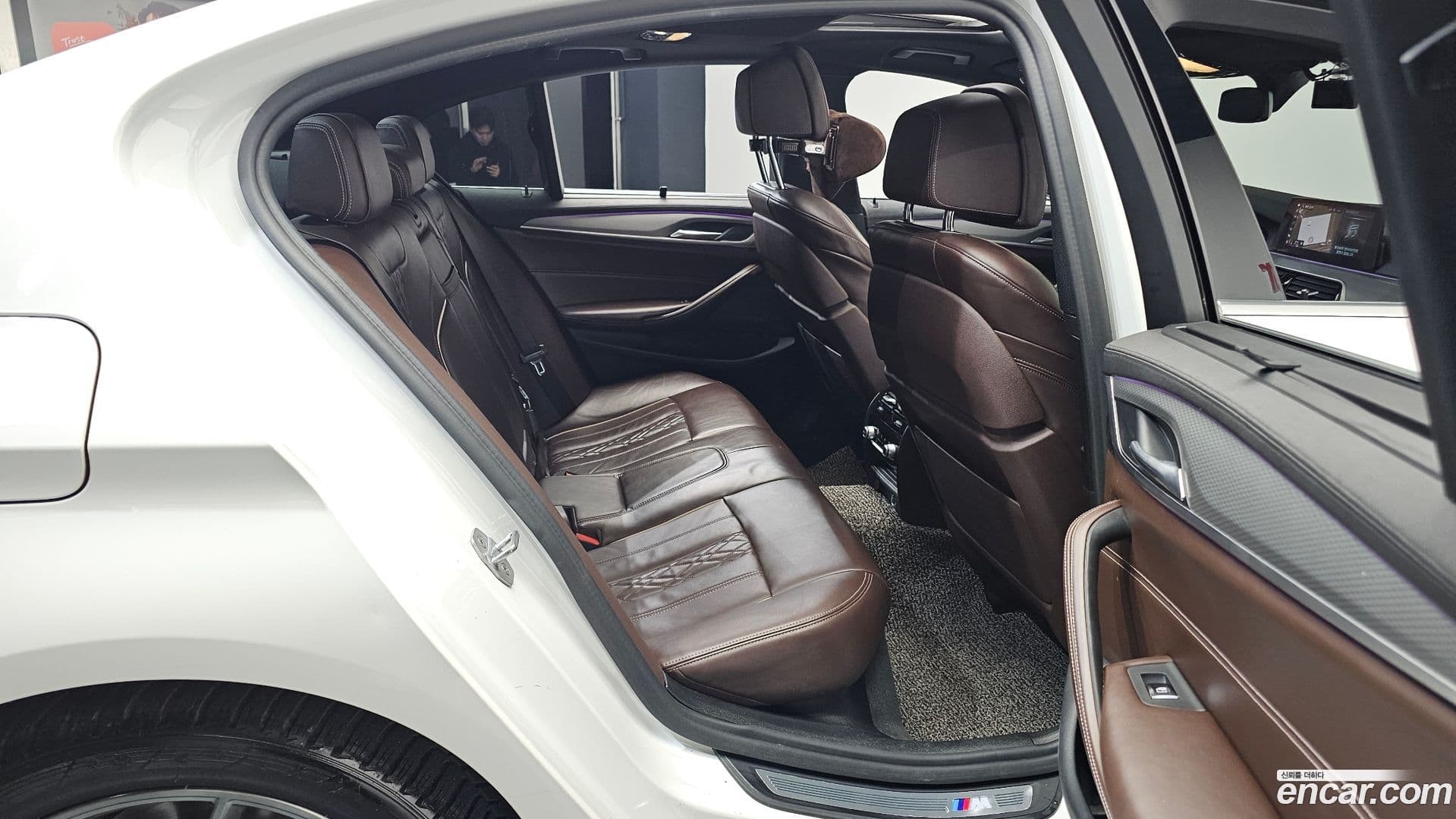 Main__Slider__Photo:5-Series BMW 2019.7-11