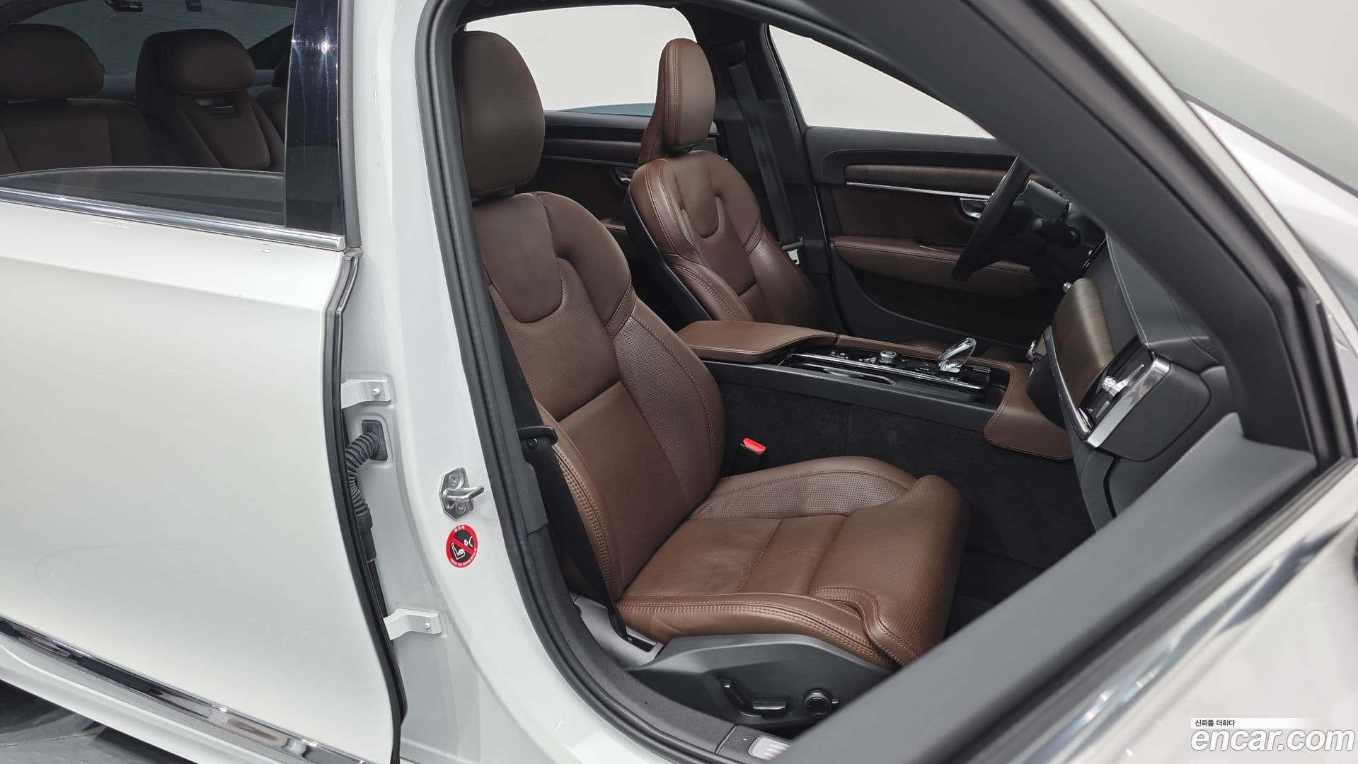 Main__Slider__Photo:S90 Volvo 2021.6-9