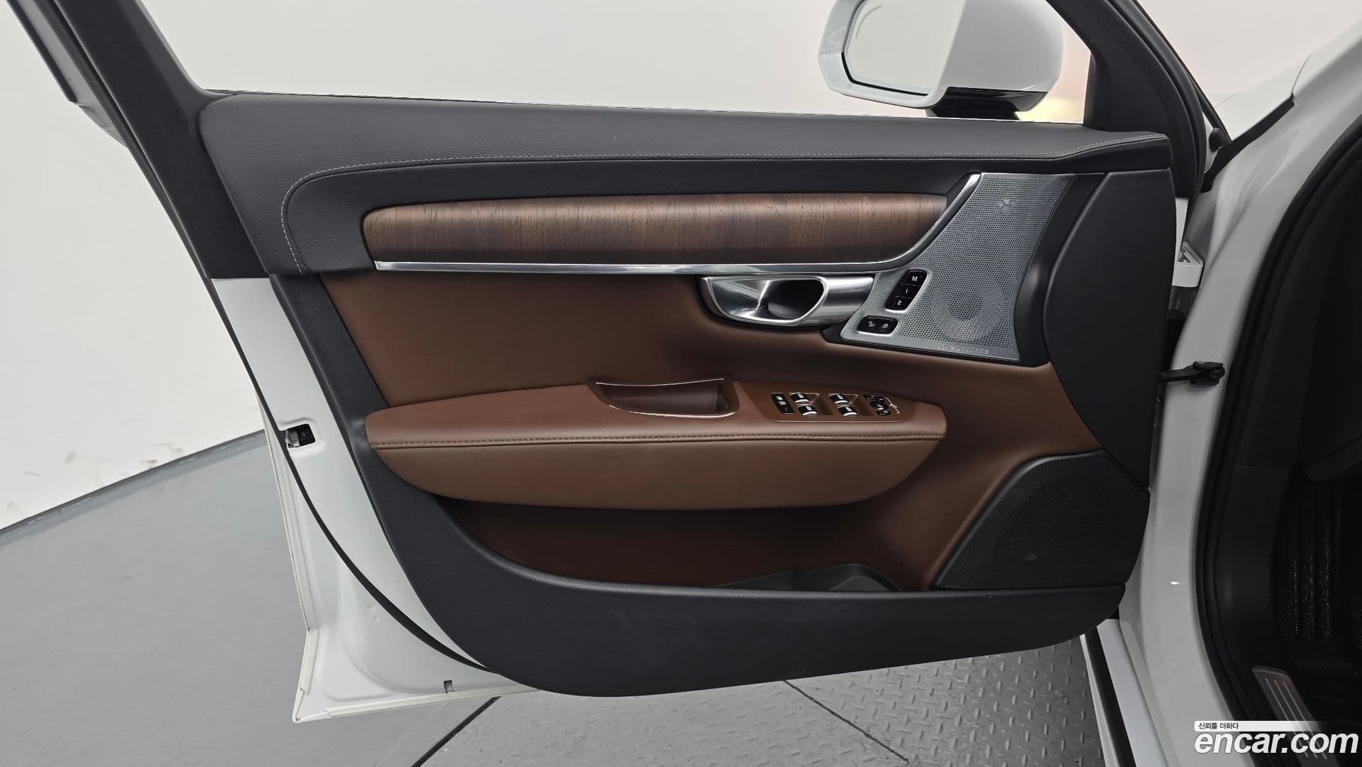 Main__Slider__Photo:S90 Volvo 2021.6-17