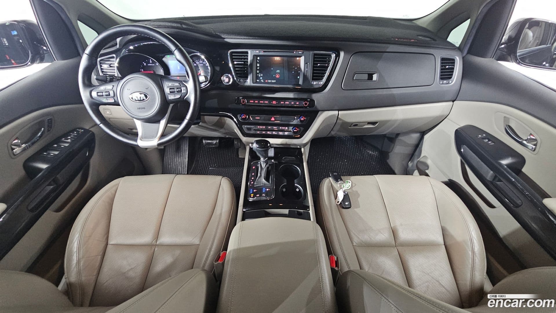 Main__Slider__Photo:Canival Kia 2015.9-6