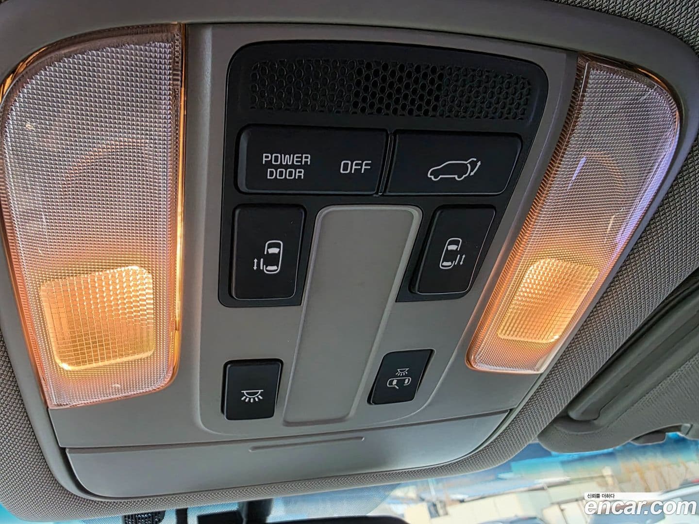 Main__Slider__Photo:Canival Kia 2015.8-17