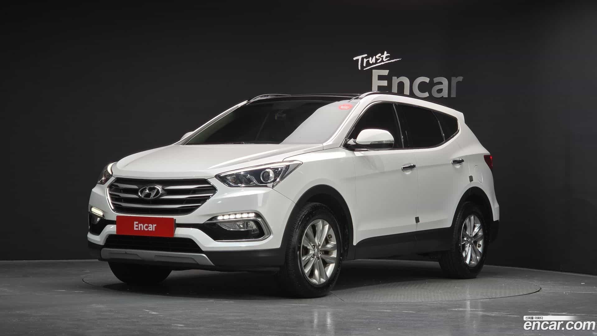 Santafe Hyundai 2015.8-OUTER-001