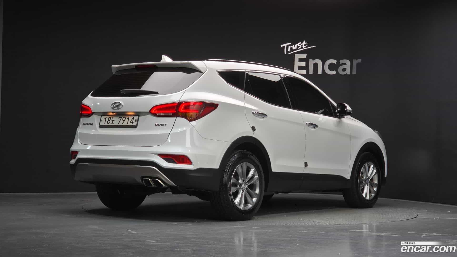 Santafe Hyundai 2015.8-OUTER-002