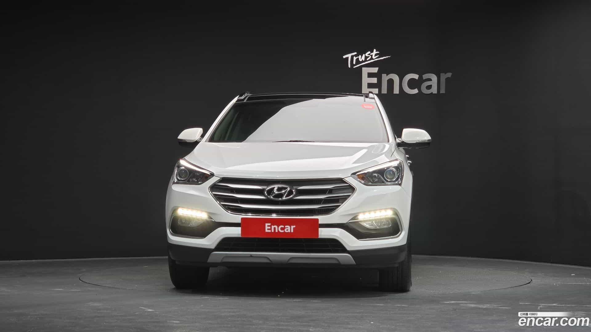 Santafe Hyundai 2015.8-OUTER-003