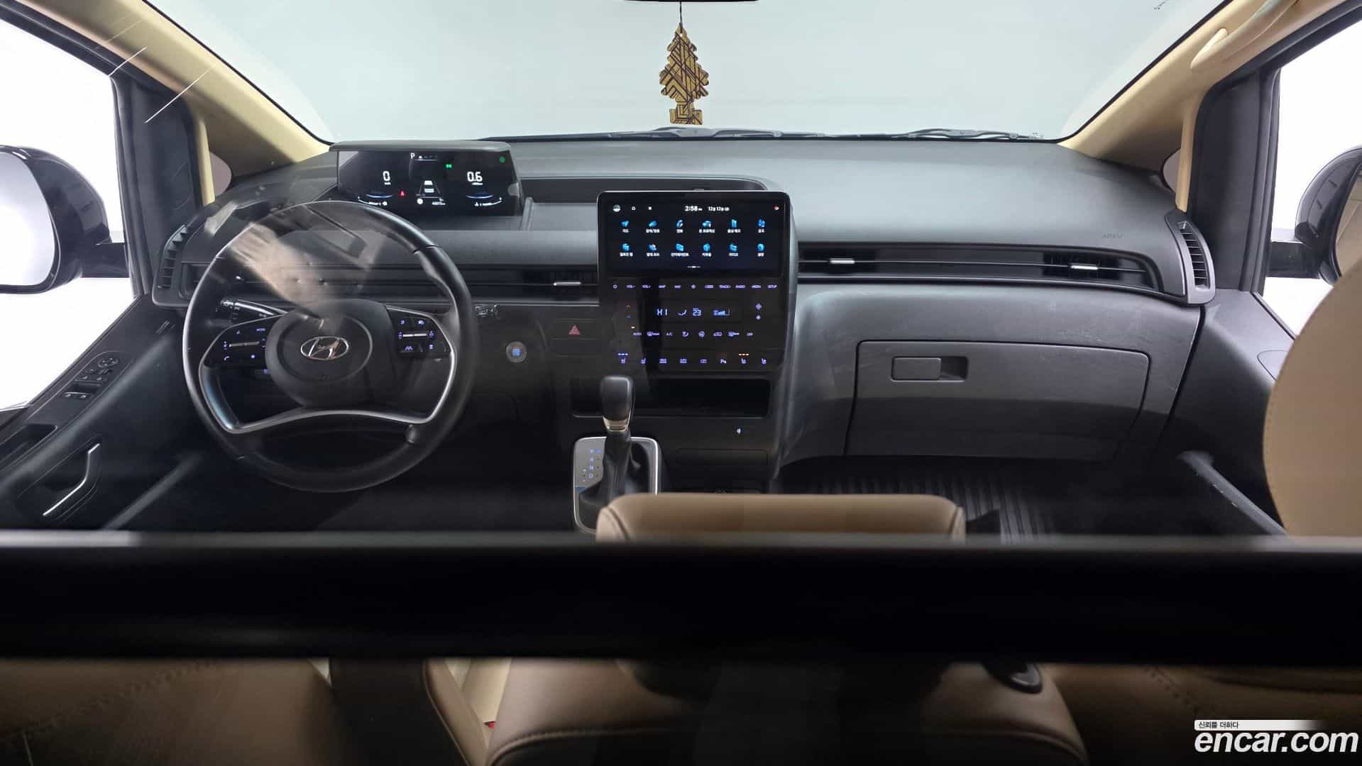 Staria Hyundai 2023.10-INNER-007