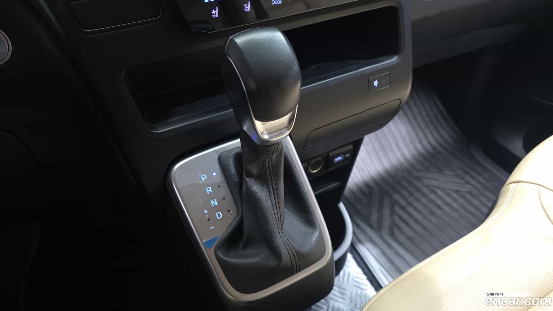 Staria Hyundai 2023.10-INNER-009