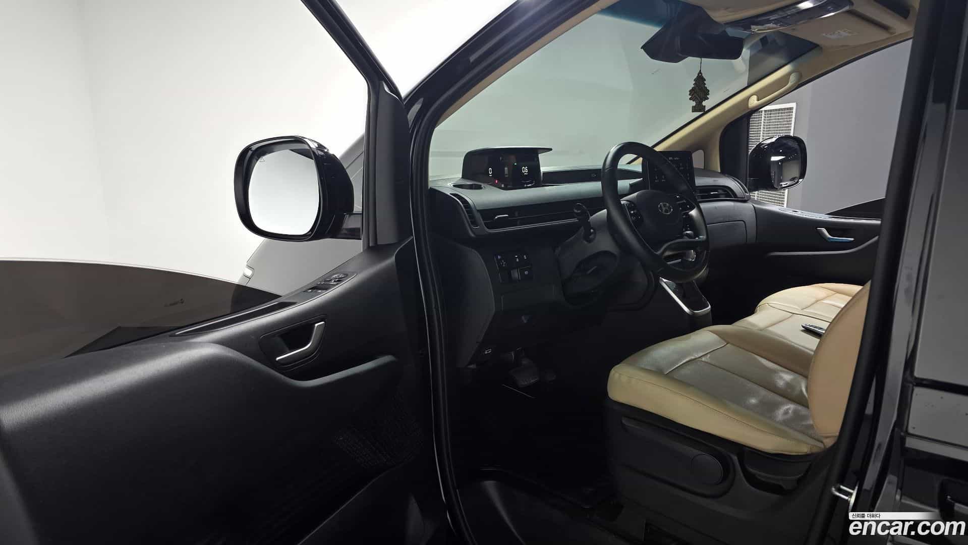 Staria Hyundai 2023.10-OPTION-015