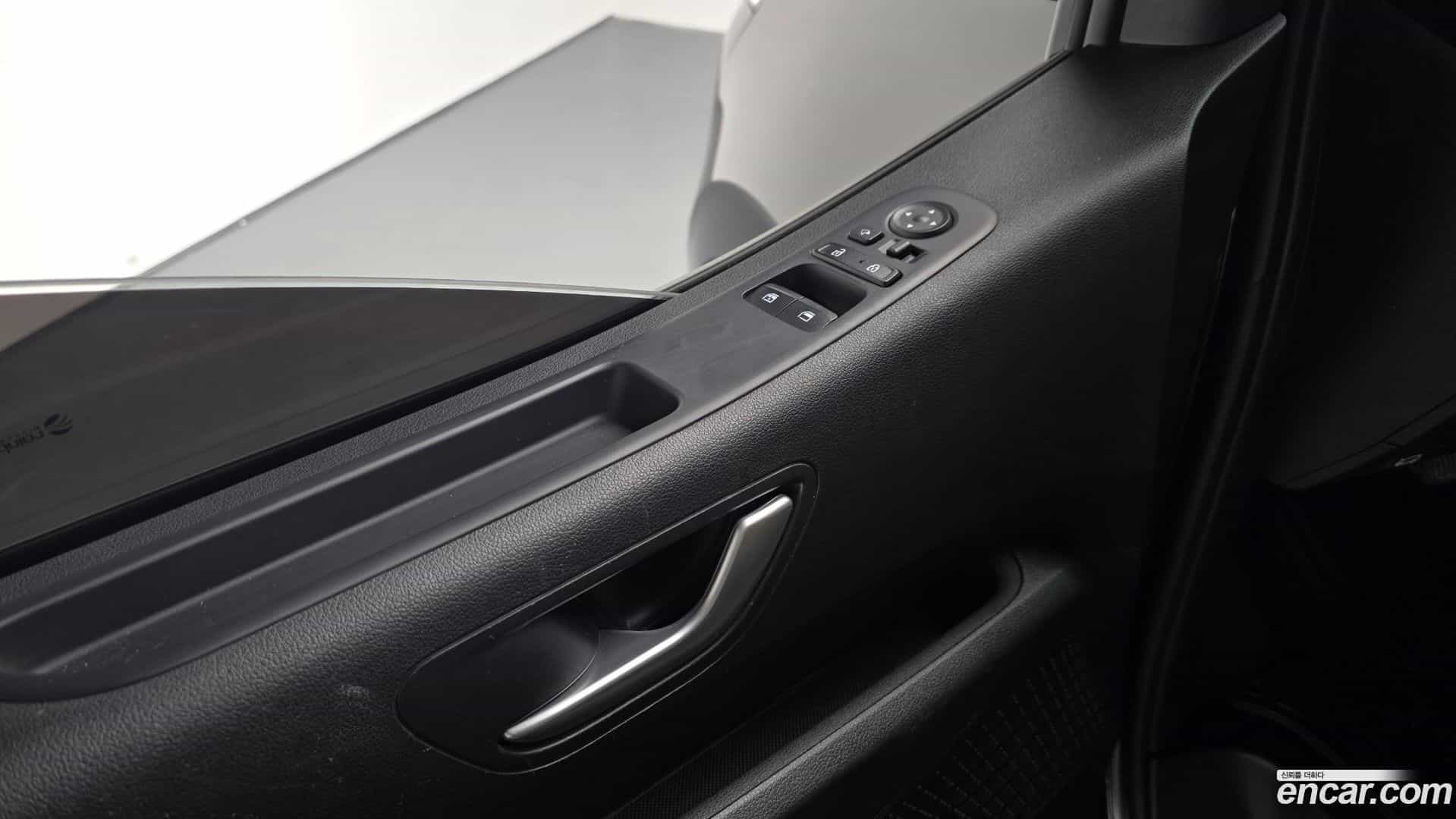 Staria Hyundai 2023.10-OPTION-016