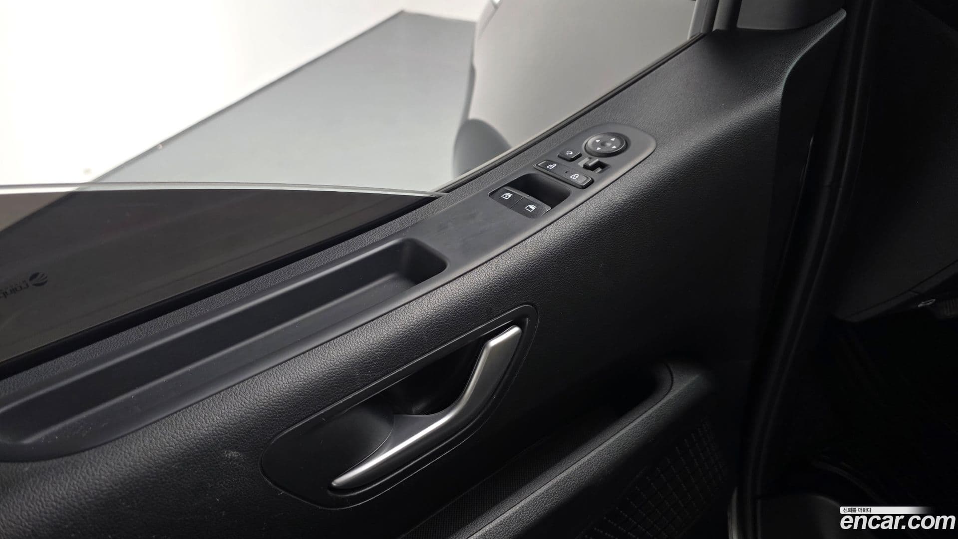 Main__Slider__Photo:Staria Hyundai 2023.10-11