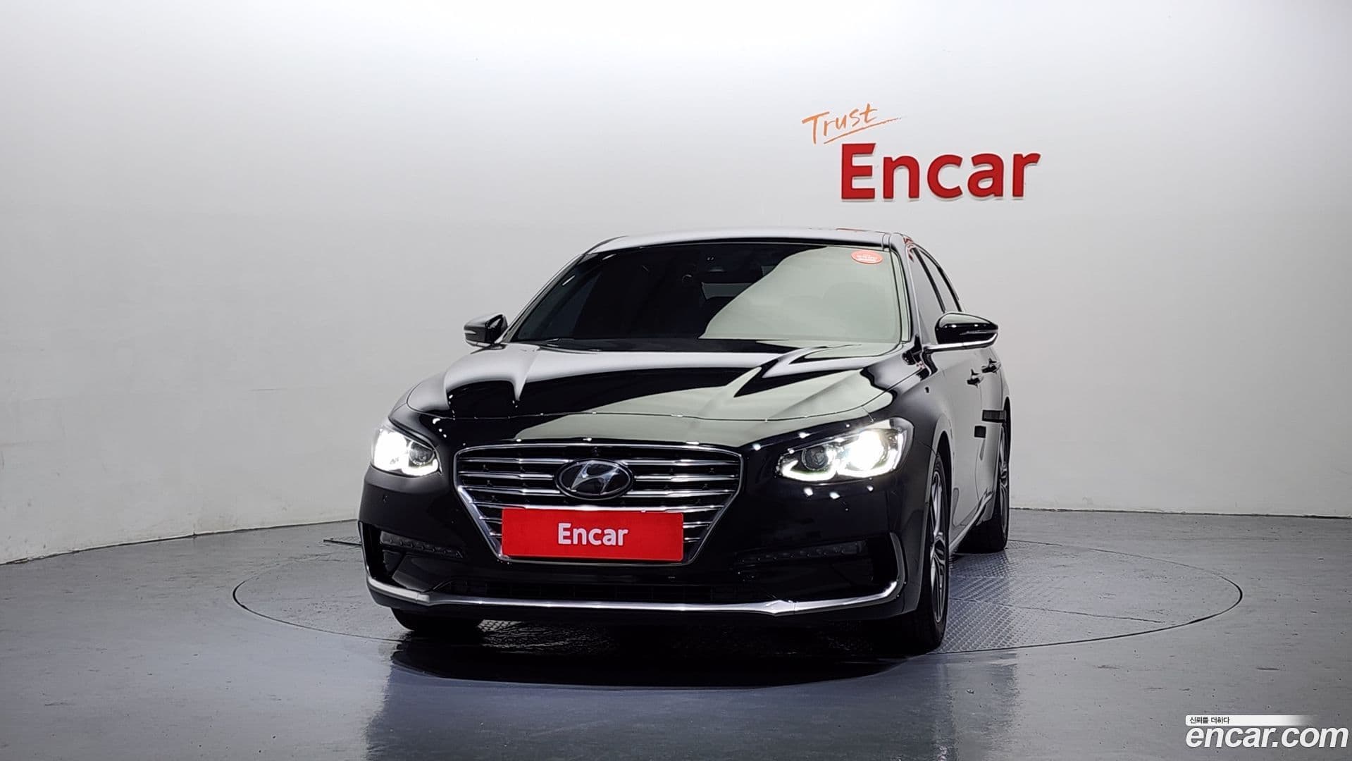 Main__Slider__Photo:Grandeur Hyundai 2017.6-2