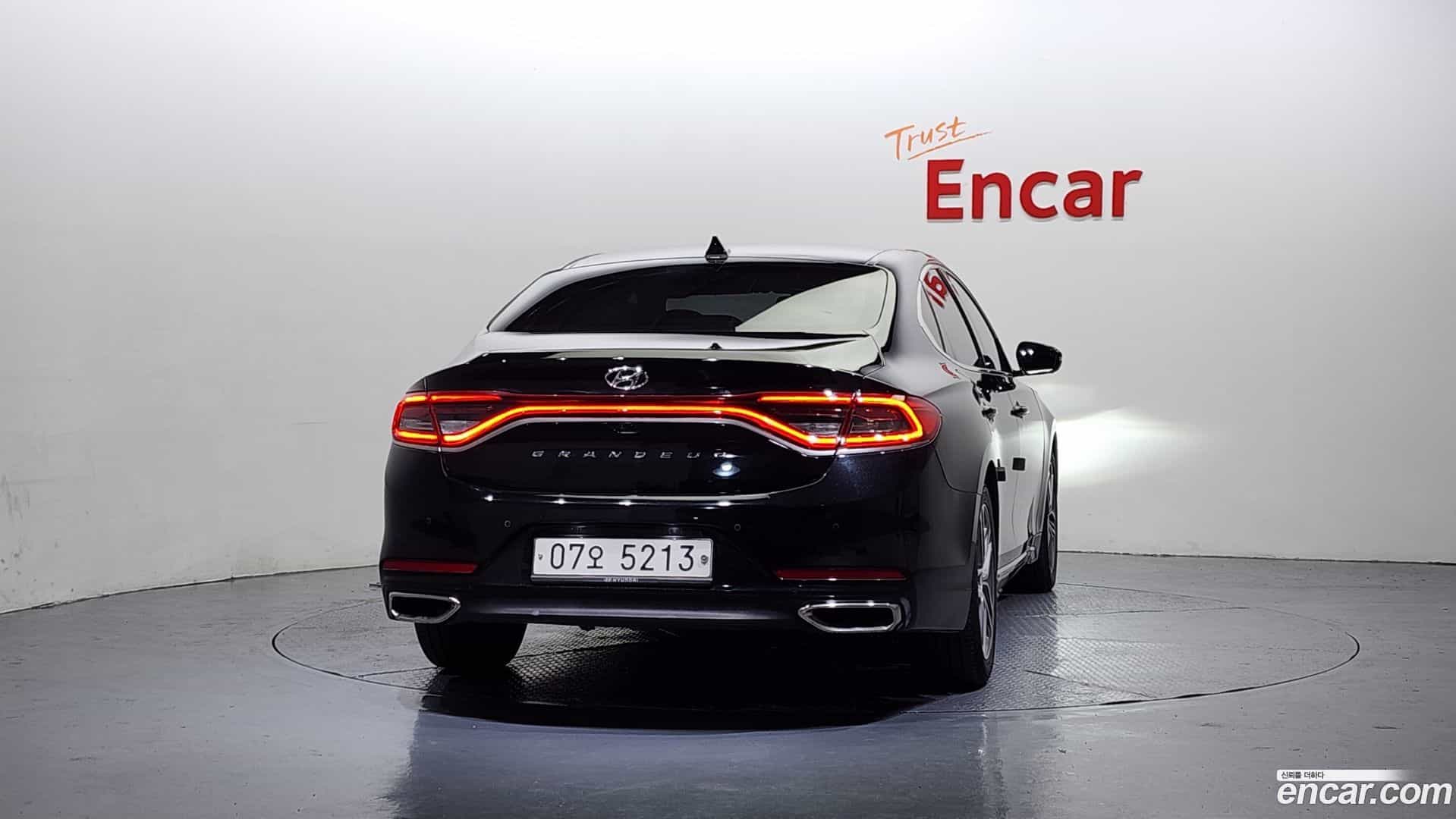 Grandeur Hyundai 2017.6-OUTER-004