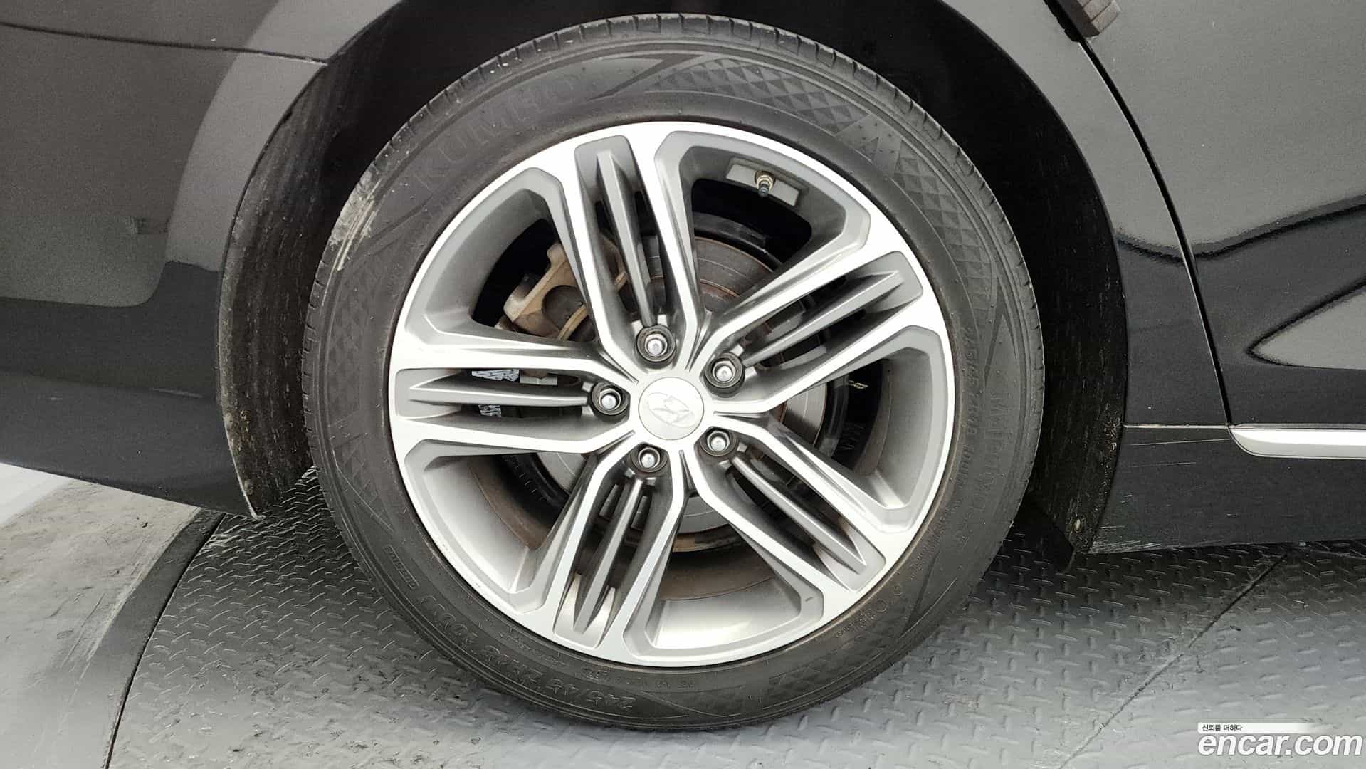 Grandeur Hyundai 2017.6-OUTER-005