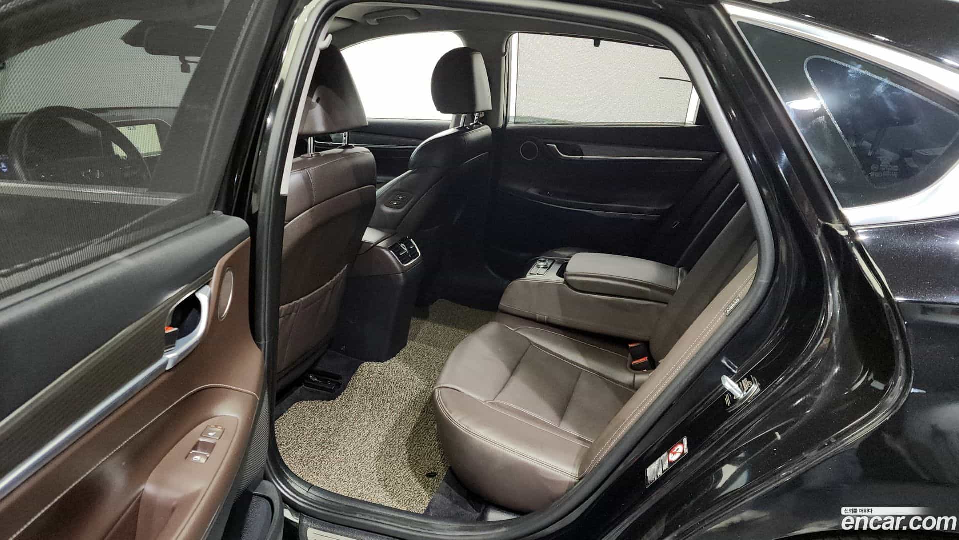 Grandeur Hyundai 2017.6-OPTION-015