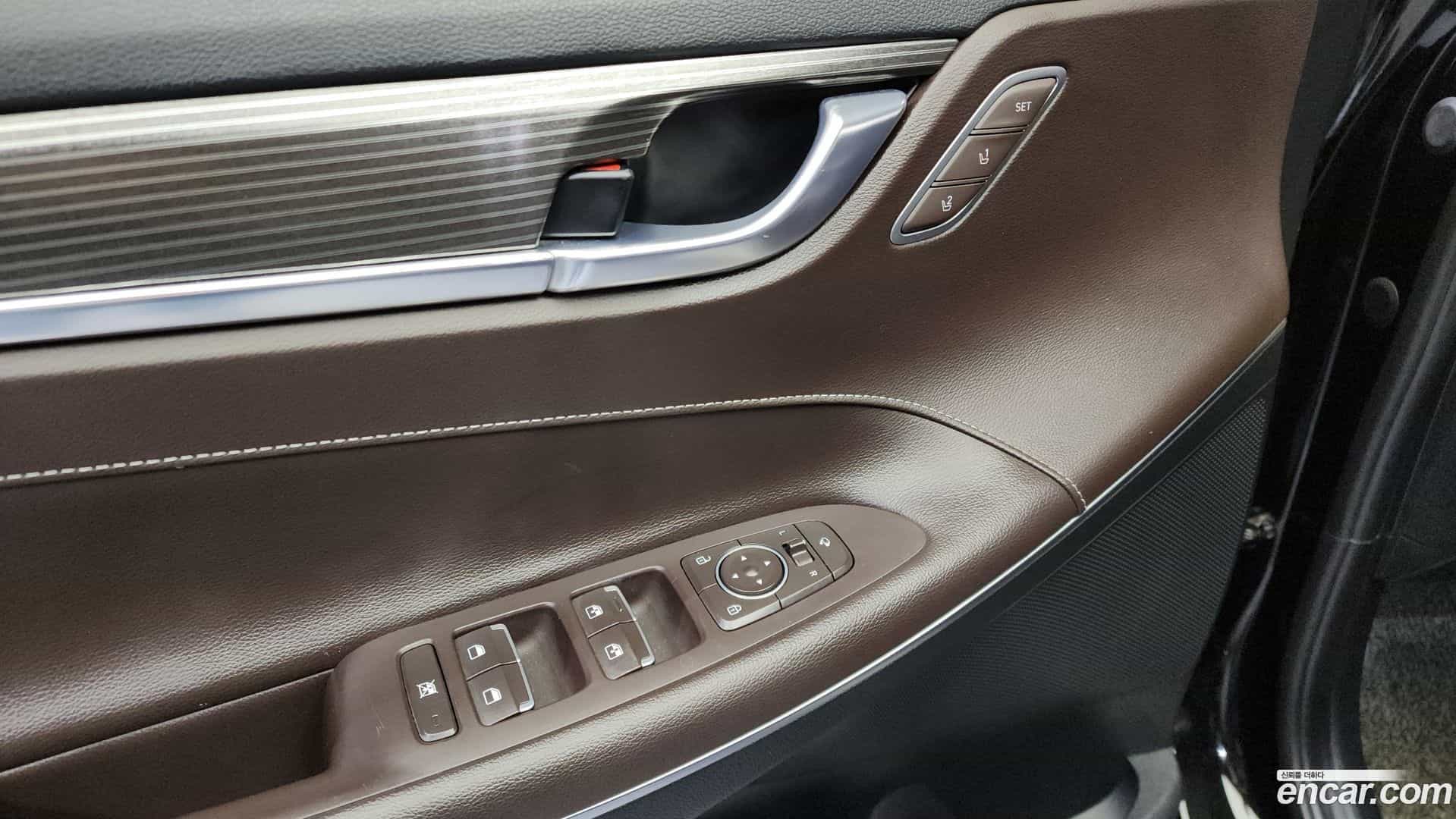 Grandeur Hyundai 2017.6-OPTION-017