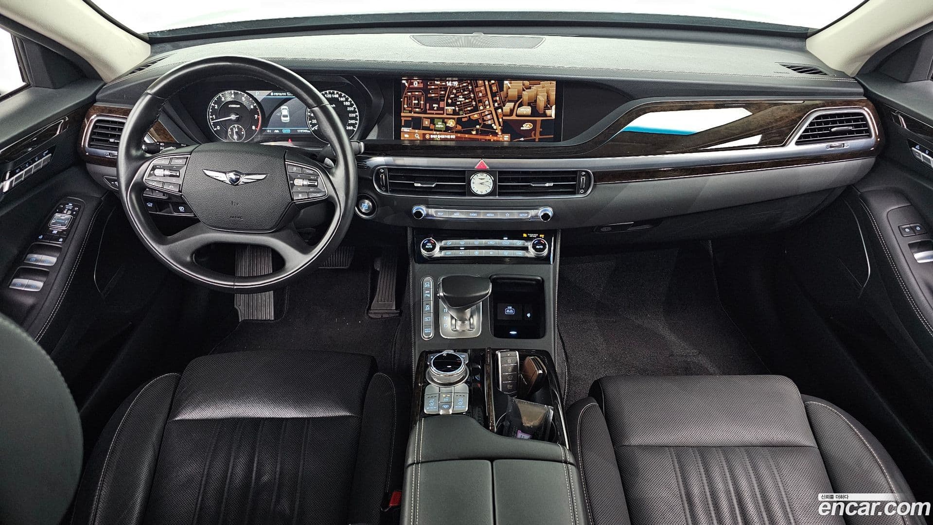 Main__Slider__Photo:G90 Genesis 2019.11-6