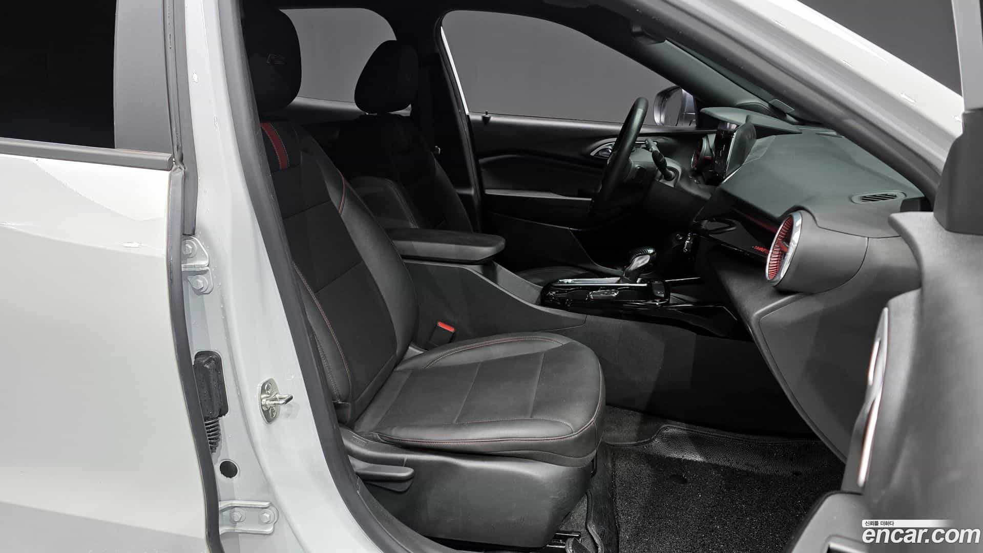 Trax Chevrolet 2024.3-OPTION-015