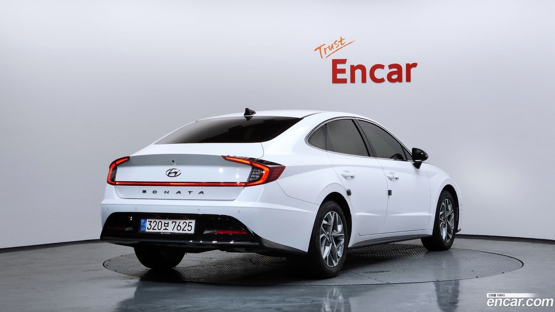 Main__Slider__Photo:Sonata Hyundai 2022.8-1