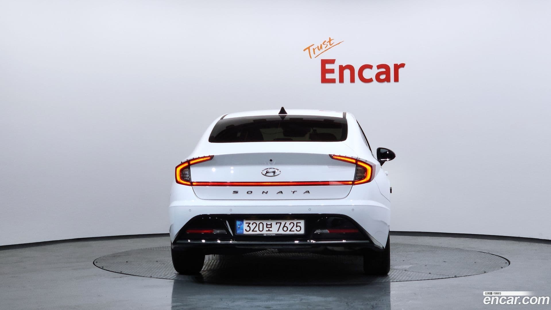 Main__Slider__Photo:Sonata Hyundai 2022.8-3