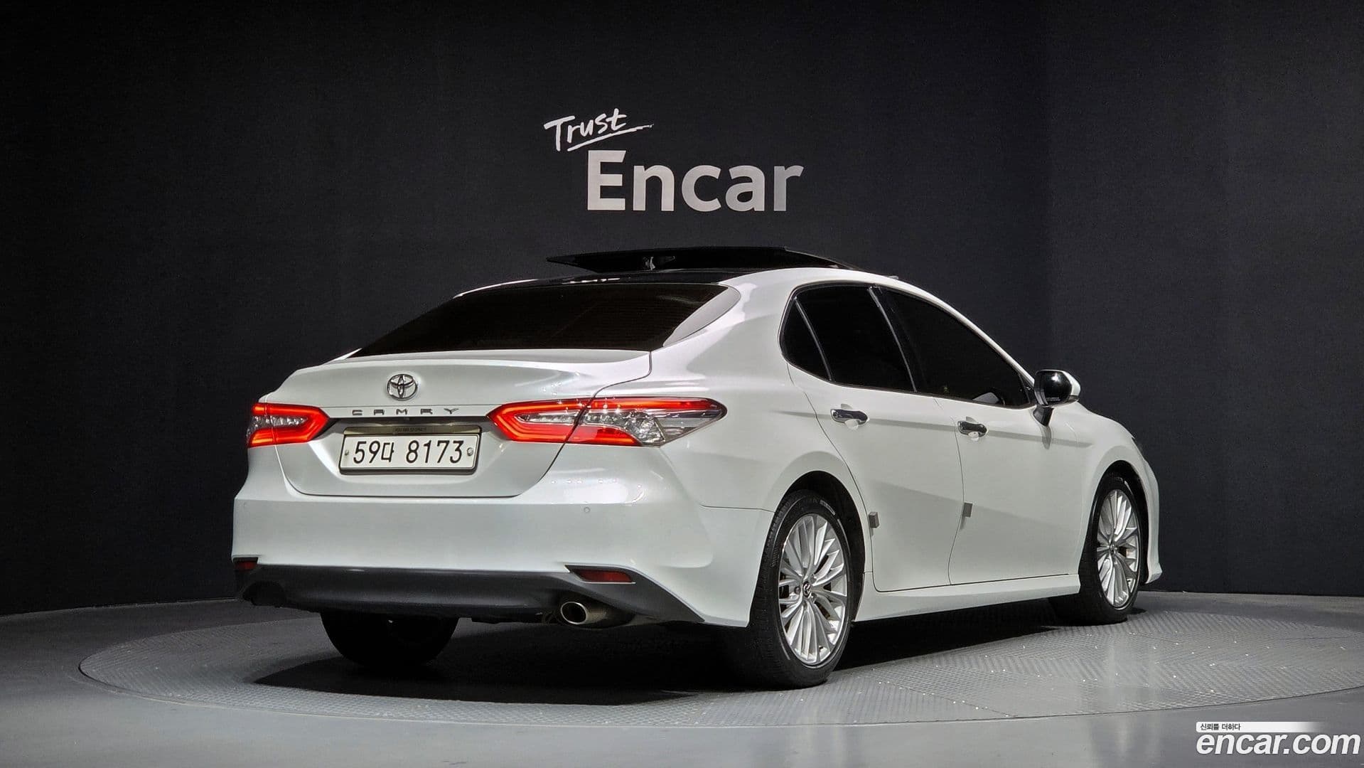 Main__Slider__Photo:Camry Toyota 2018.7-1