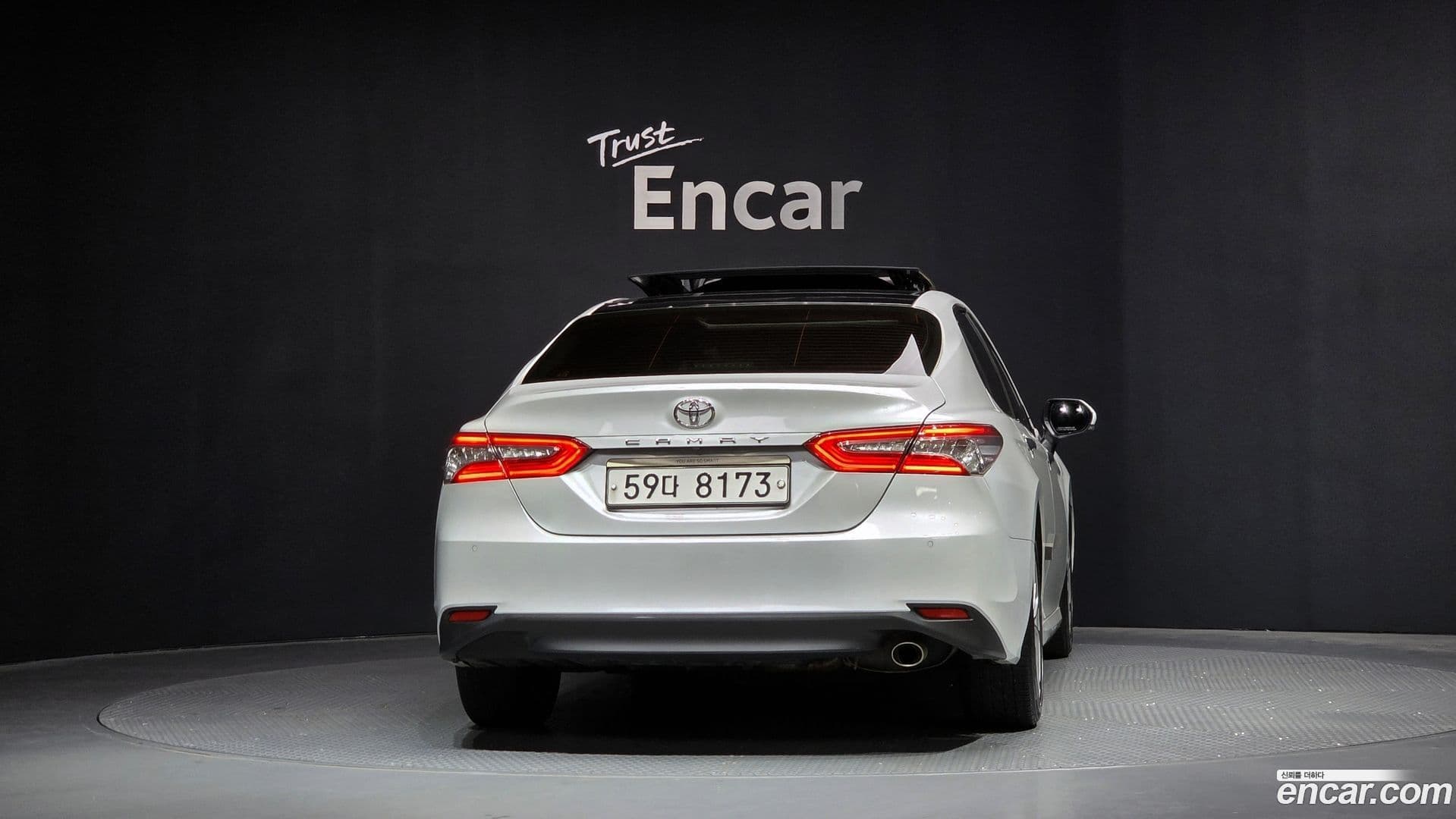 Main__Slider__Photo:Camry Toyota 2018.7-3