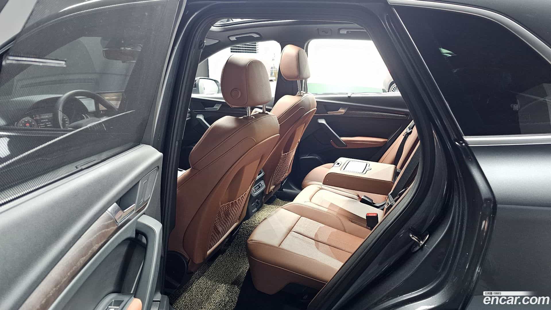 Q5 Audi 2023.6-OPTION-015